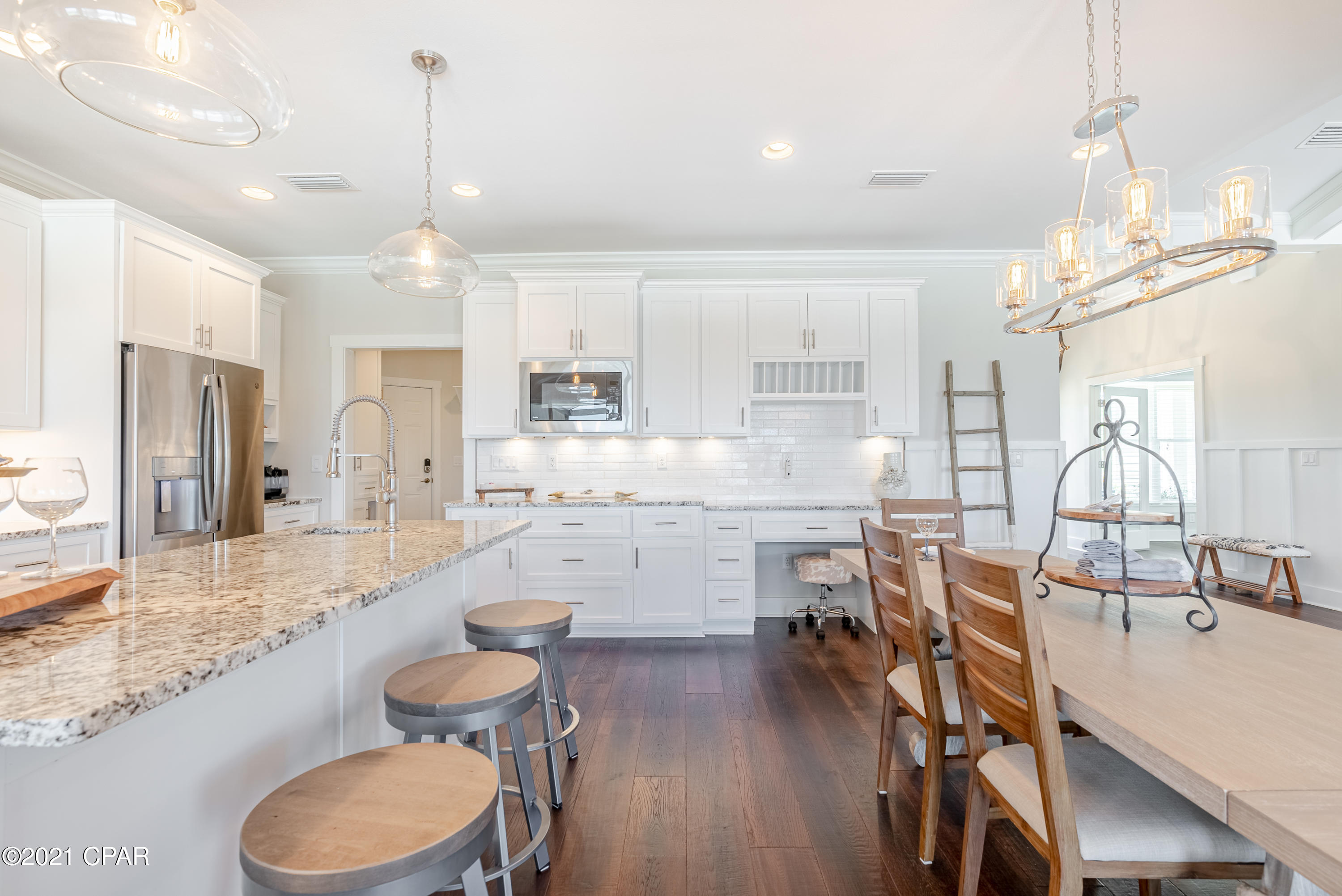 Laird Bayou - Residential