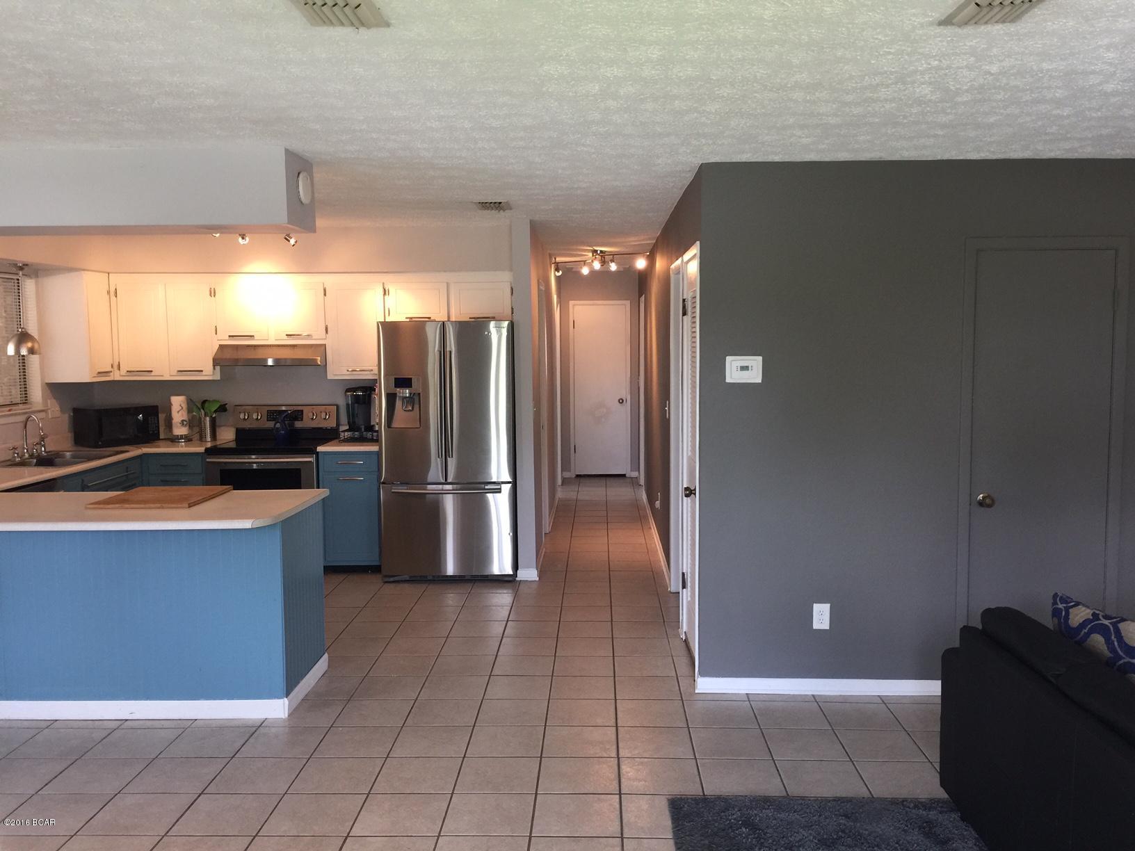 Holiday Beach Unit 13 - Residential Lease