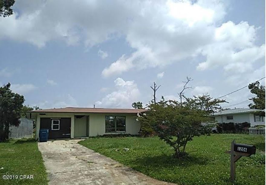 **Multiple Offers received. All highest and best offers due Friday July 26th by noon** 'Due to the condition, the property may have health/safety risk(s). Prior to entry / access all parties must sign a Hold Harmless Agreement and the property may only be shown by appointment. 3 bedroom, 2 bath home in need of in need of renovations.Home is conveniently located in Panama City, Hospitals, Doctors as well as Shopping and restaurants. Home sold as-is.''Property was built prior to 1978 and lead based paint potentially exits ''This property may qualify for Seller Financing (Vendee). 'Property must be listed in MLS for minimum 48 hours before offers can be submitted. In the event of multiple offers highest and best will be called for within 24 hours .'