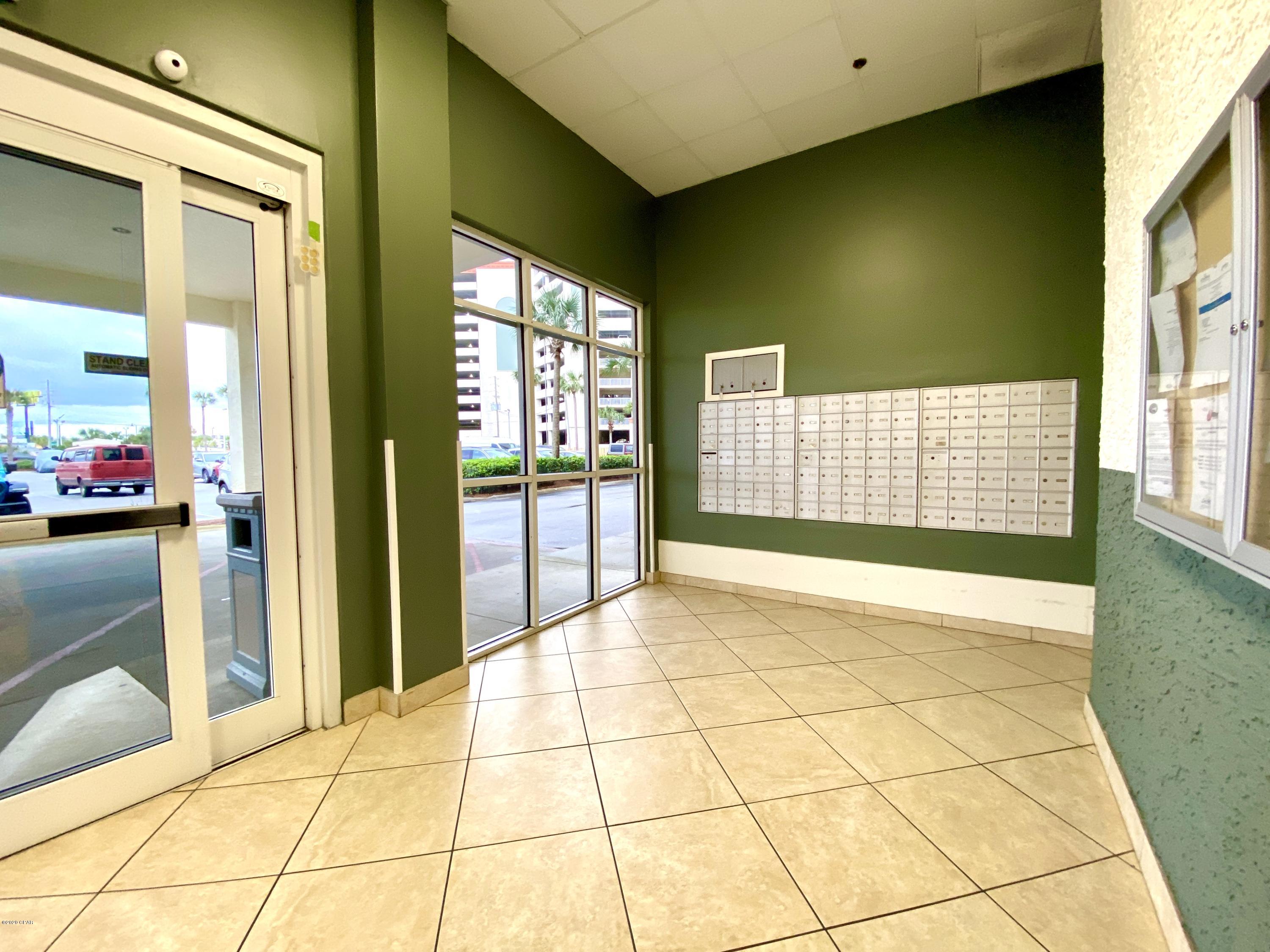 Long Beach Towers I - Residential