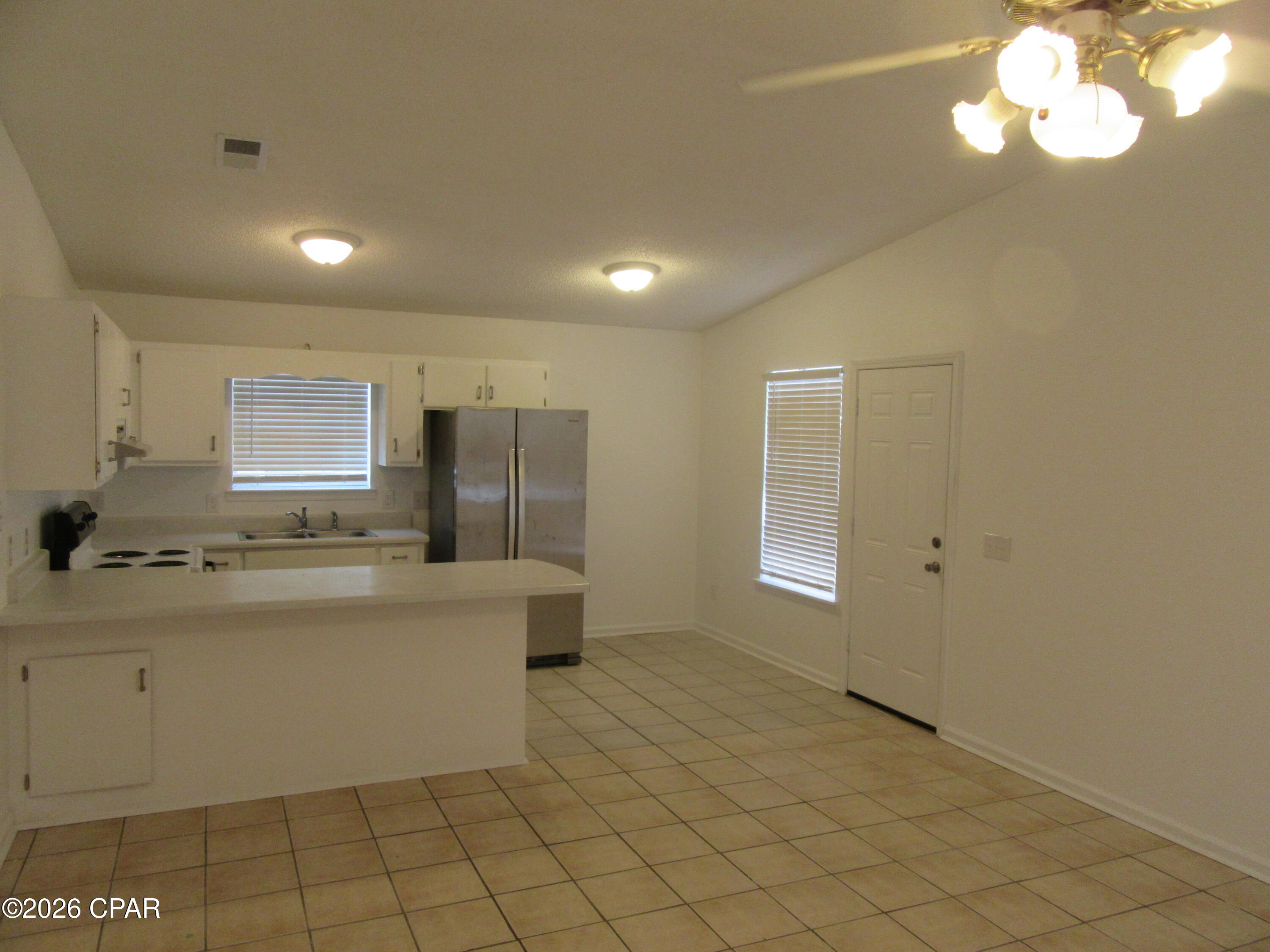 [No Recorded Subdiv] - Residential Lease