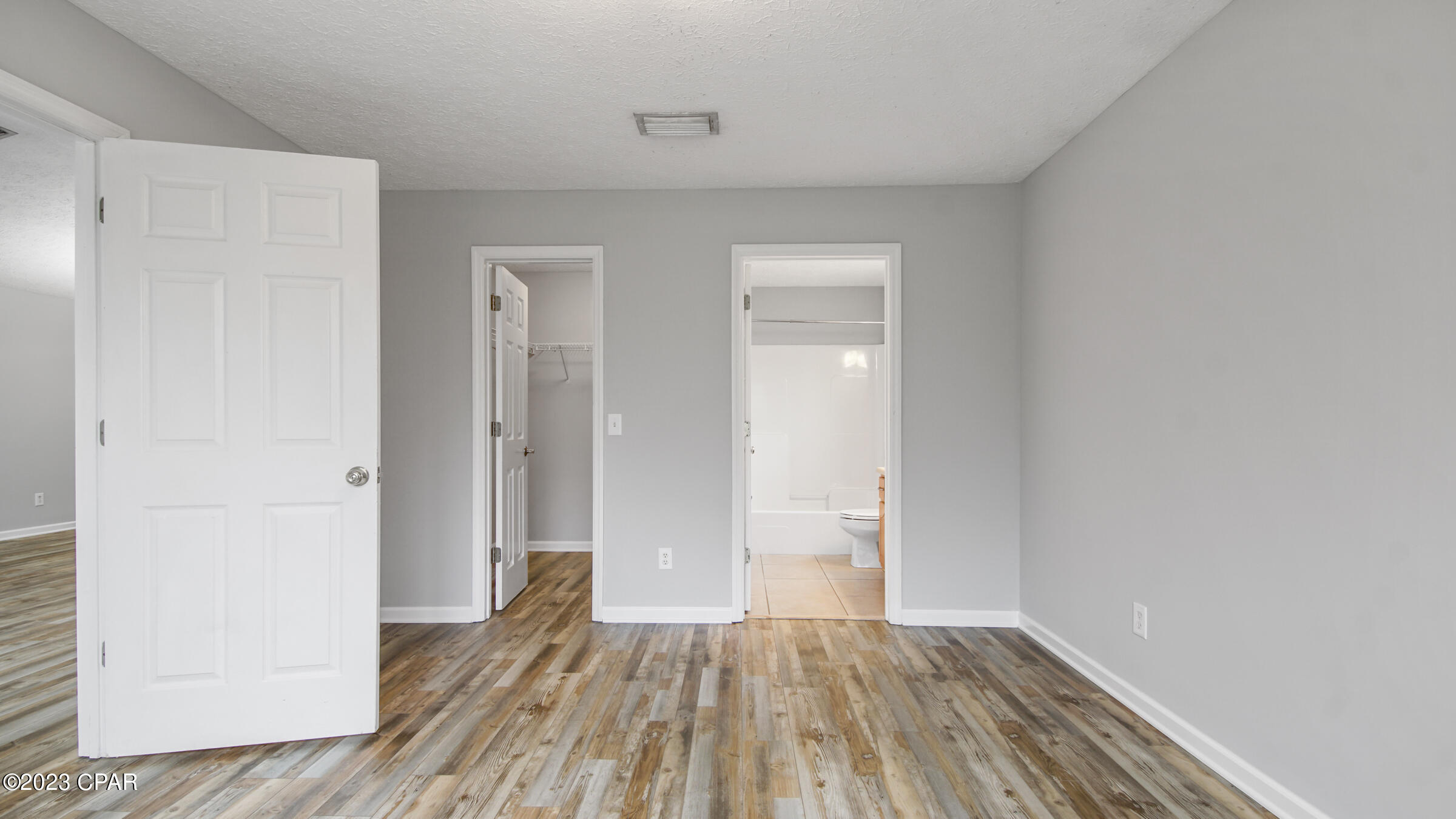 [No Recorded Subdiv] - Residential Lease