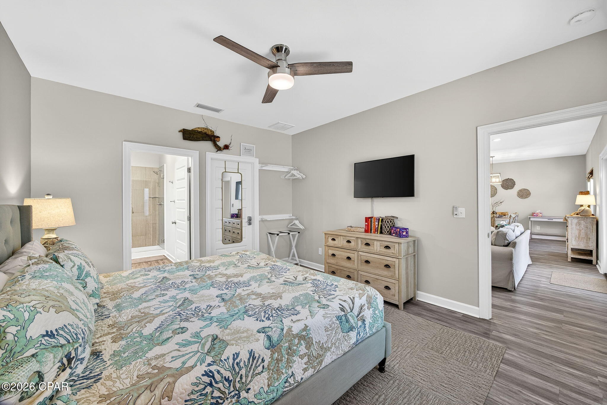 Laguna Beach Estates 7th Add - Residential