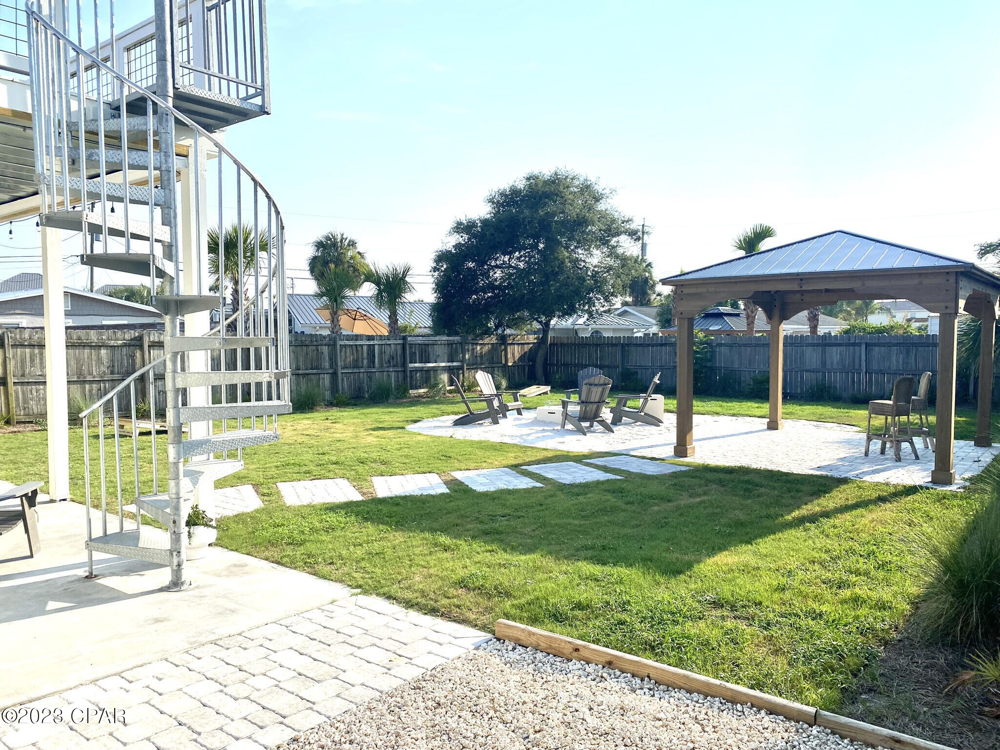 Kiska Beach - Residential