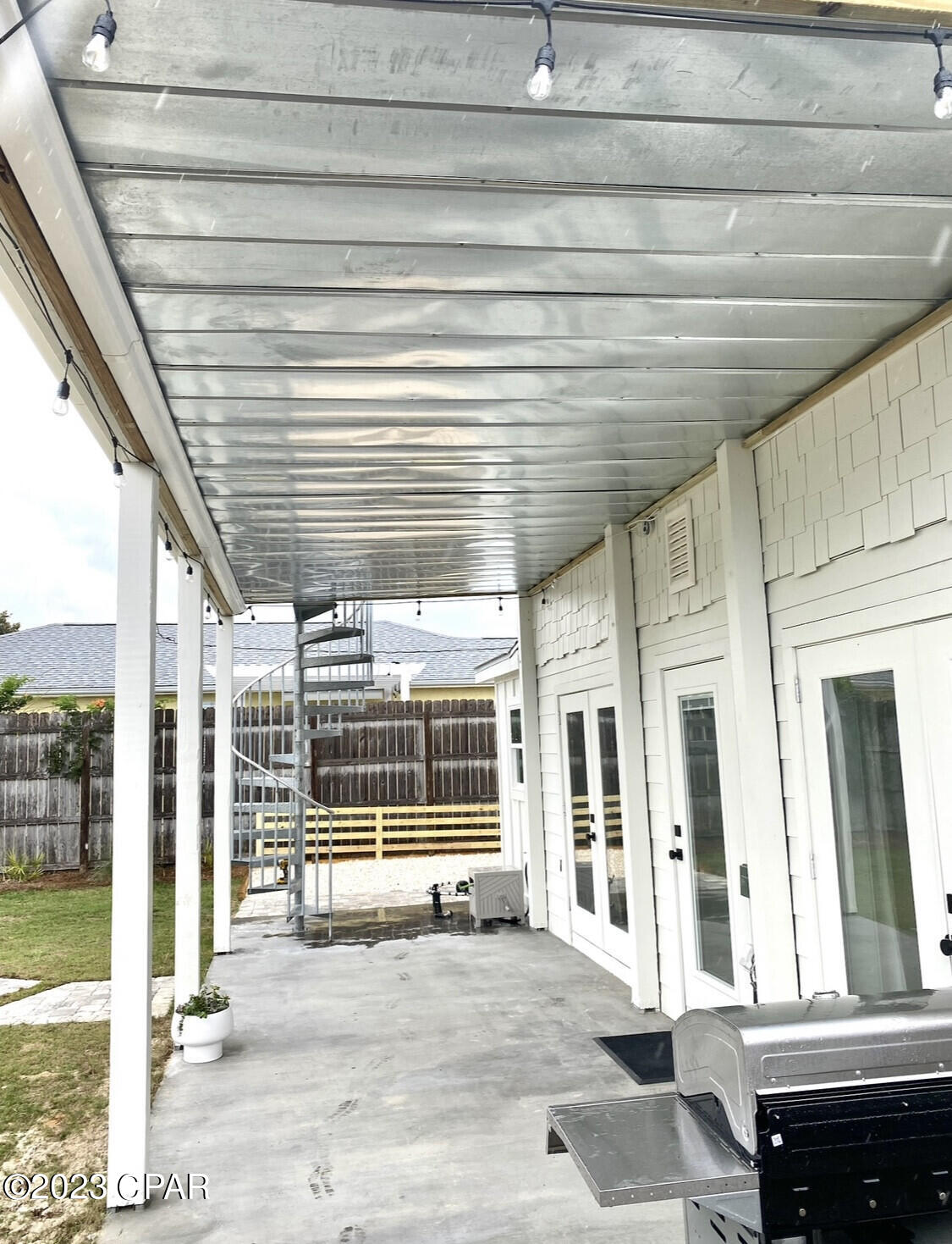 Kiska Beach - Residential