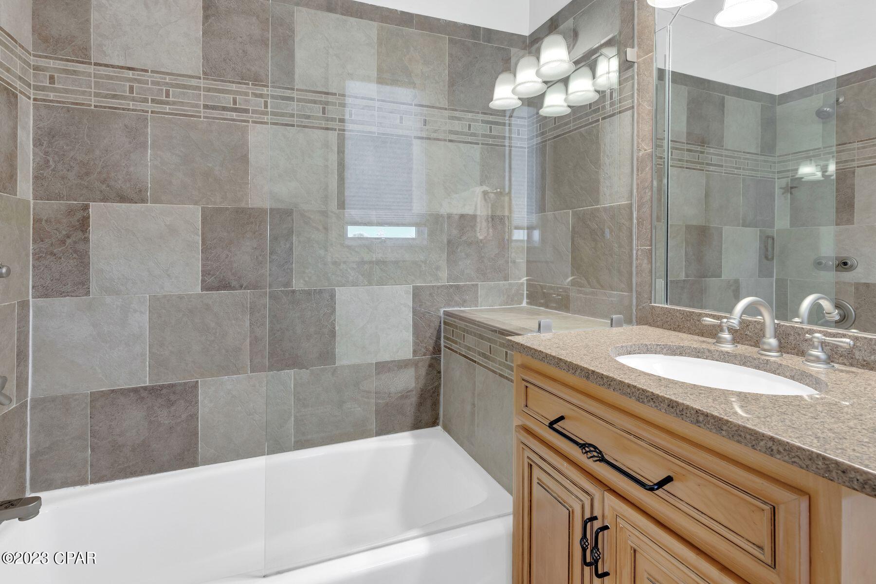 Laguna Legends - Residential