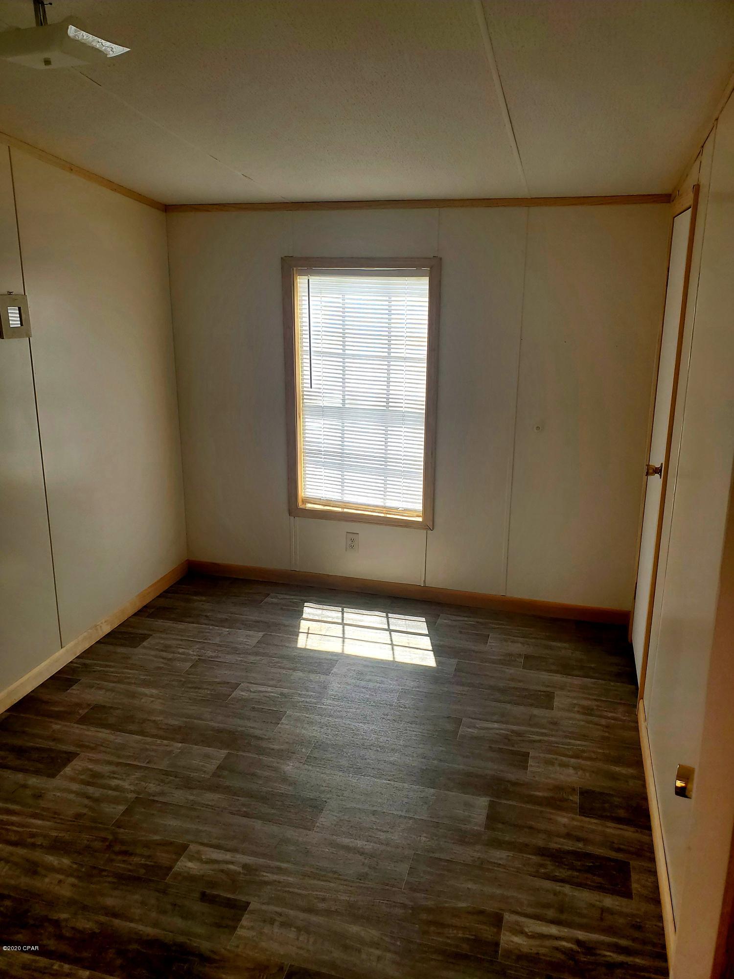 [No Recorded Subdiv] - Land