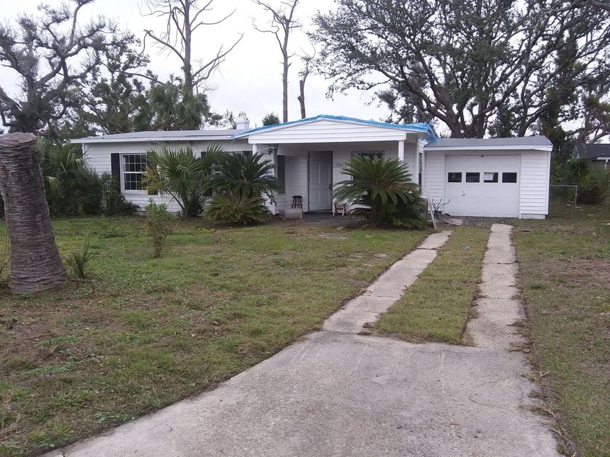 Property is being sold as is with no guarantee that house is repairable. Buyer to pay all closing costs and commissions required to purchase property. Seller to Net $22,000 after sale. Condition of house is uninhabitable. No Power or water. See Agent Remarks. All measurements Approximate.