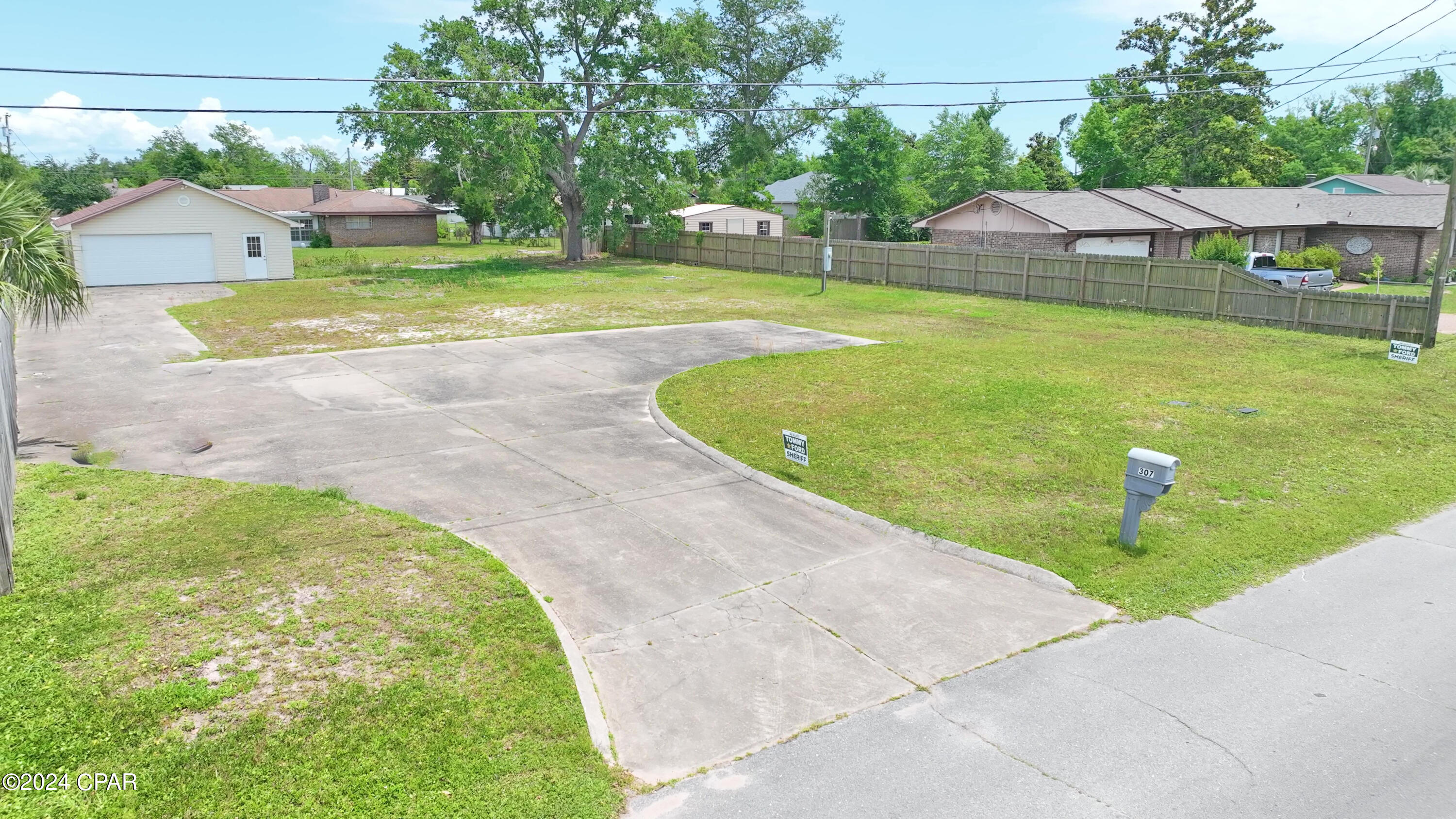 Bay Park Manor Revised C&I - Land