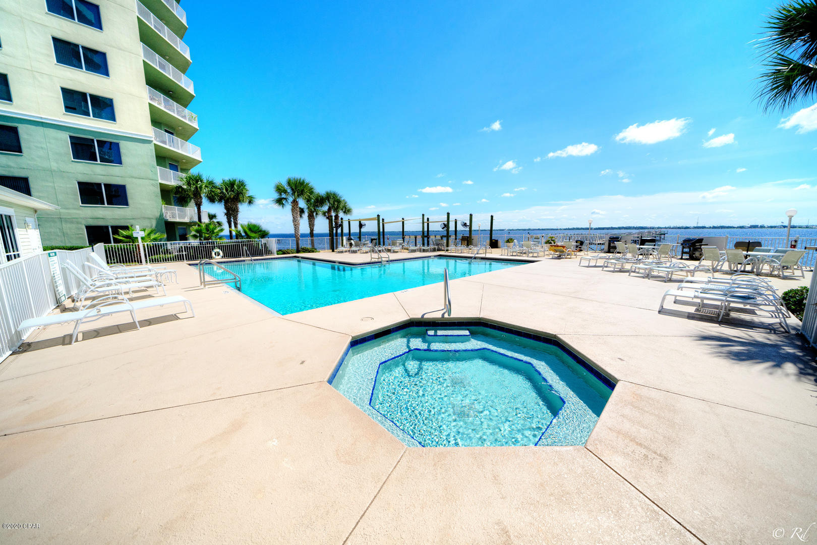 Hibiscus By The Bay - Residential