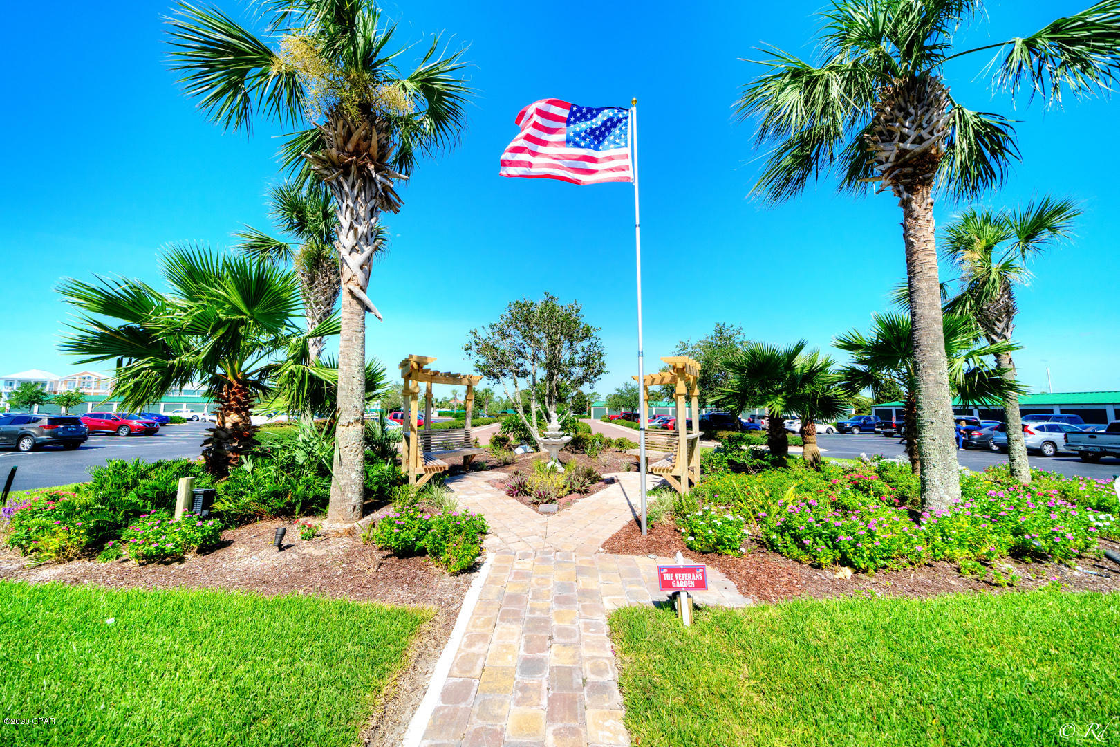 Hibiscus By The Bay - Residential