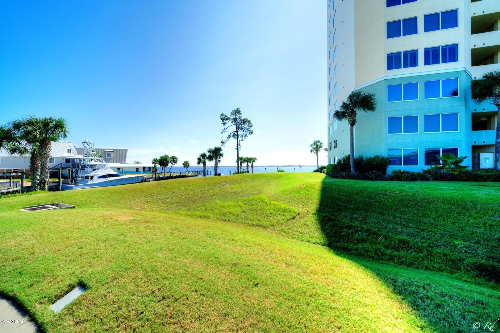 Hibiscus By The Bay - Residential