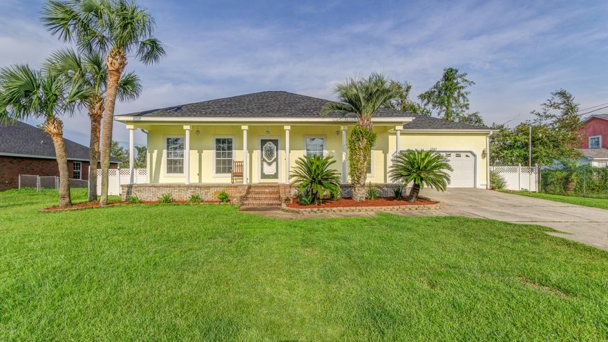 ''Currently under contract -- seller accepting back-up offers''  It doesn't get better than this!  Oh wait it does....New 3 dimensional shingle roof 50 yr warranty with 140 MPH rated roof, new pool enclosure, newly resurfaced heated saltwater pool and spa (8/2018), 3/2 split plan with formal dining, crown molding, new paint in and out,10x20 out building, sprinkler system, RV/Boat parking...Don't miss this one!