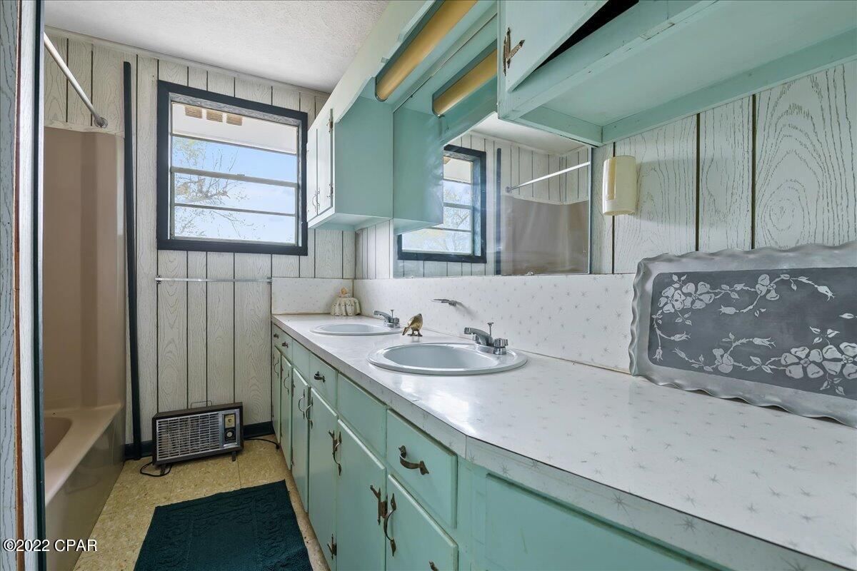 Round Lake - Residential