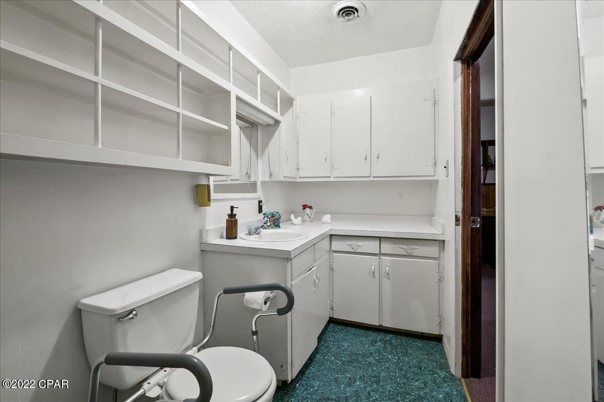 Round Lake - Residential