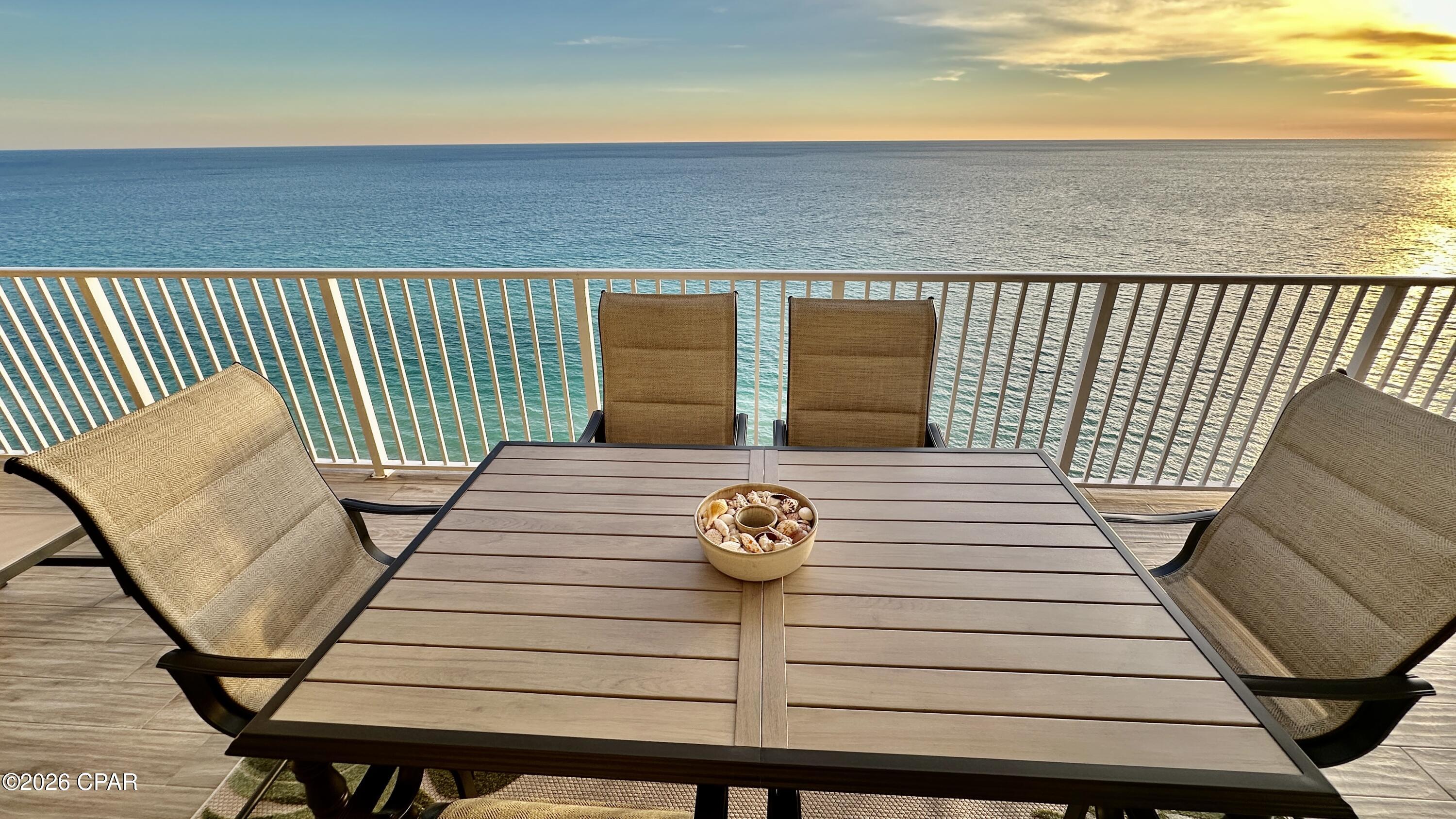 Tropic Winds - Residential