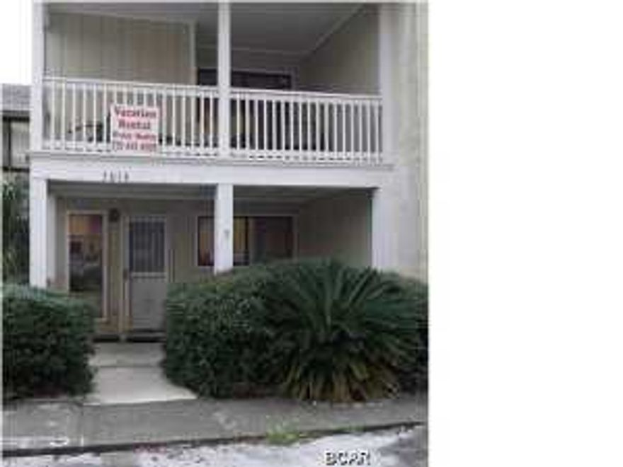 Extremely nice furnished townhome across the street from the beach! Tile and carpet, breakfast bar, fireplace, open floor plan, covered balcony, washer and dryer, and fenced back yard with gazebo.