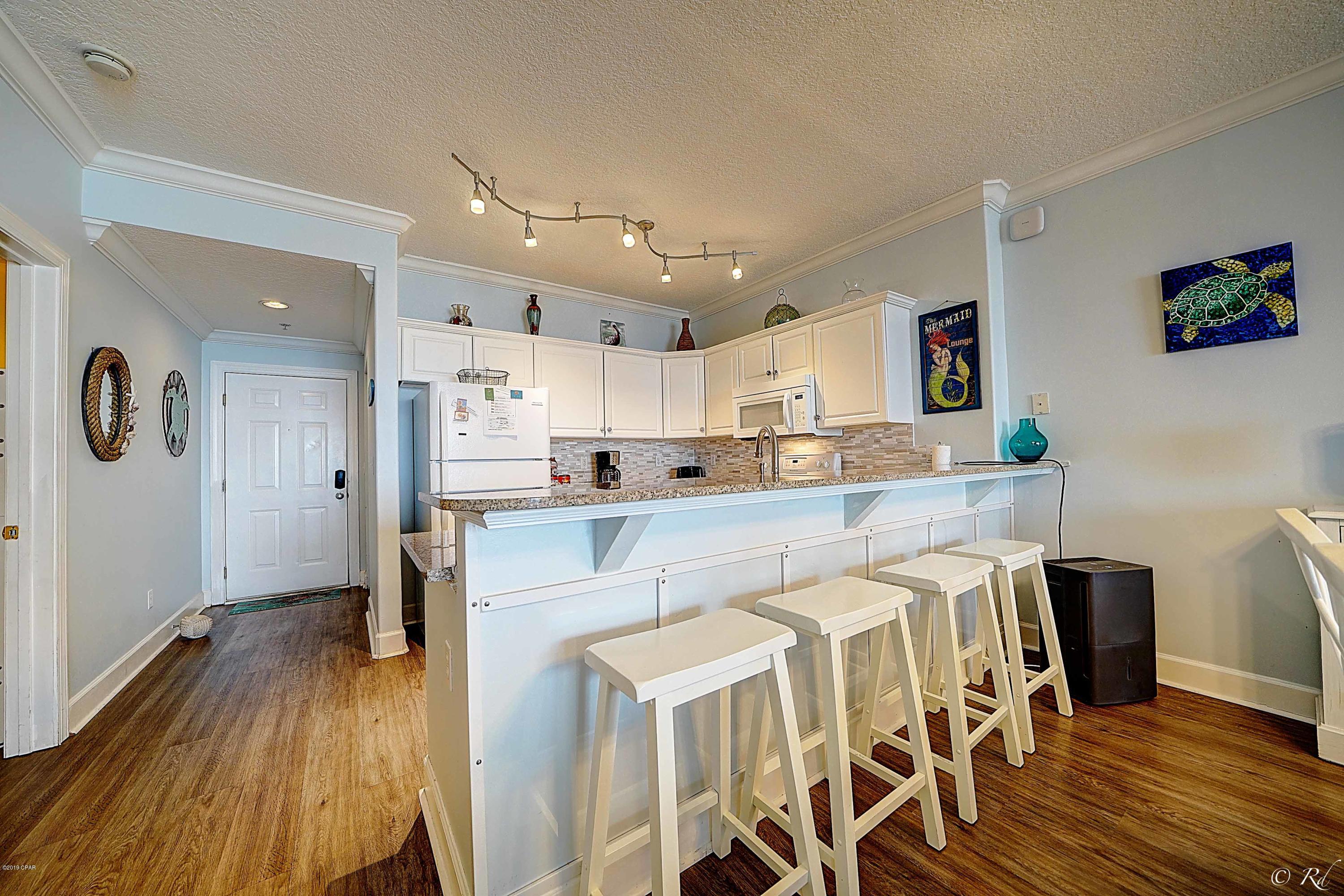 Twin Palms Resort - Residential