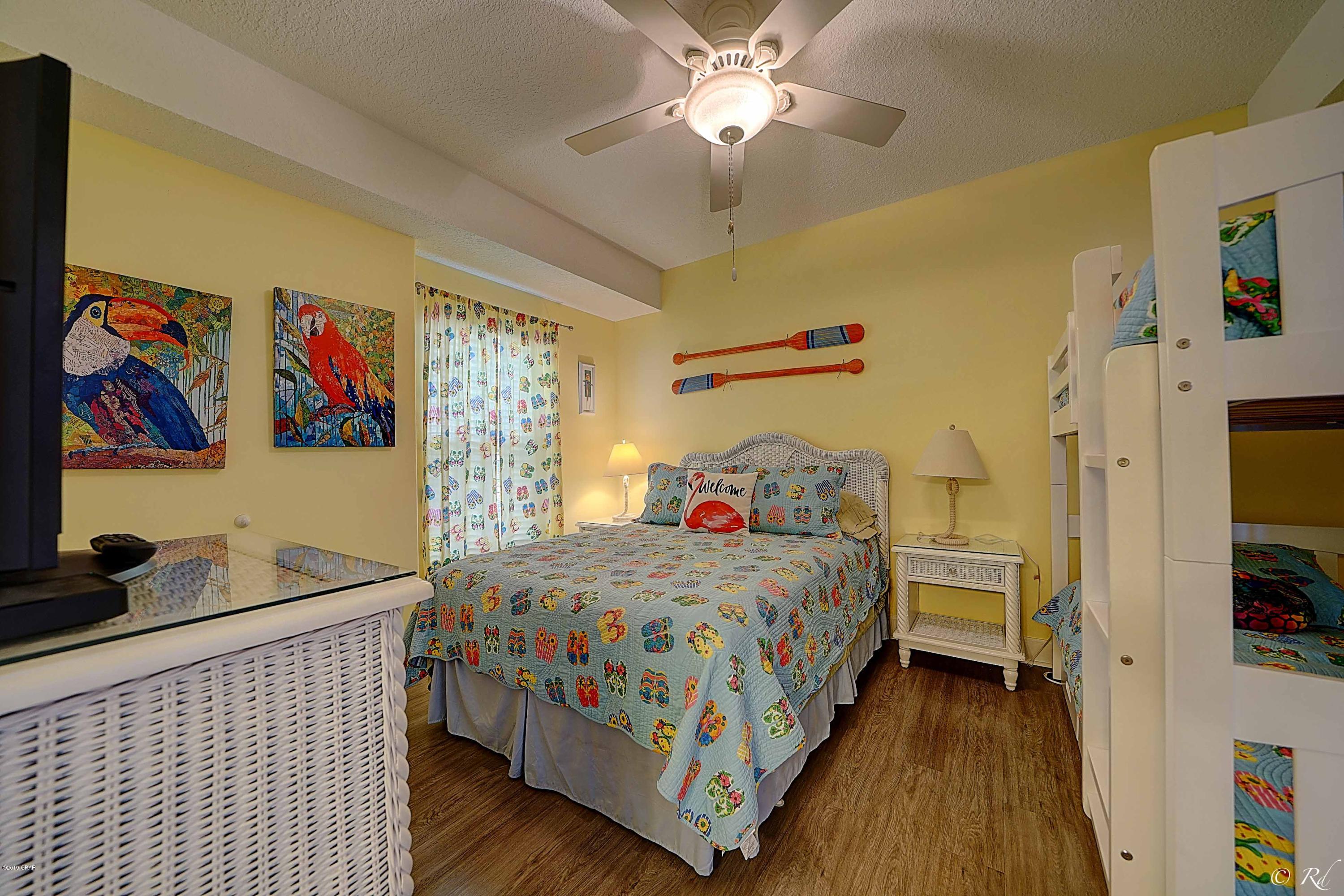 Twin Palms Resort - Residential