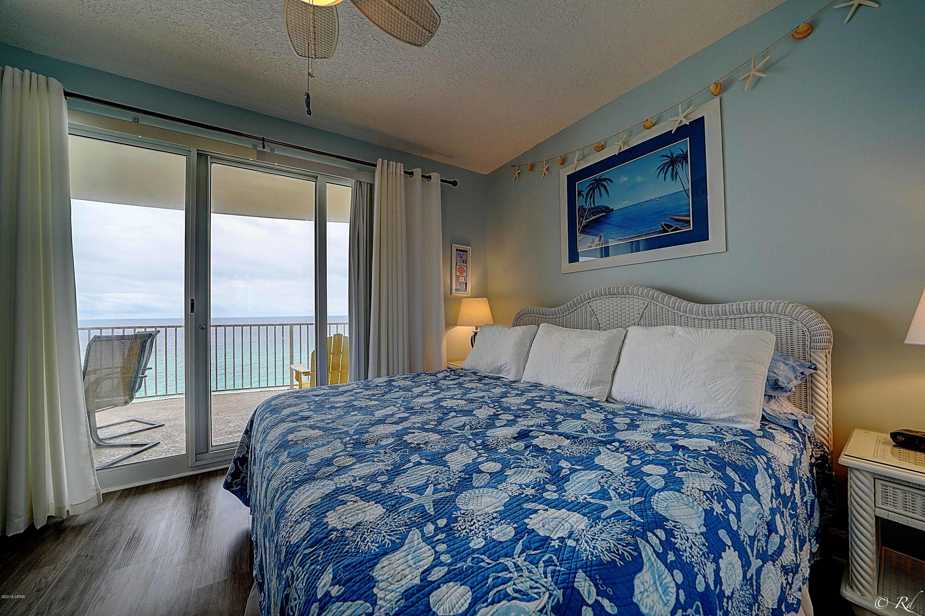 Twin Palms Resort - Residential