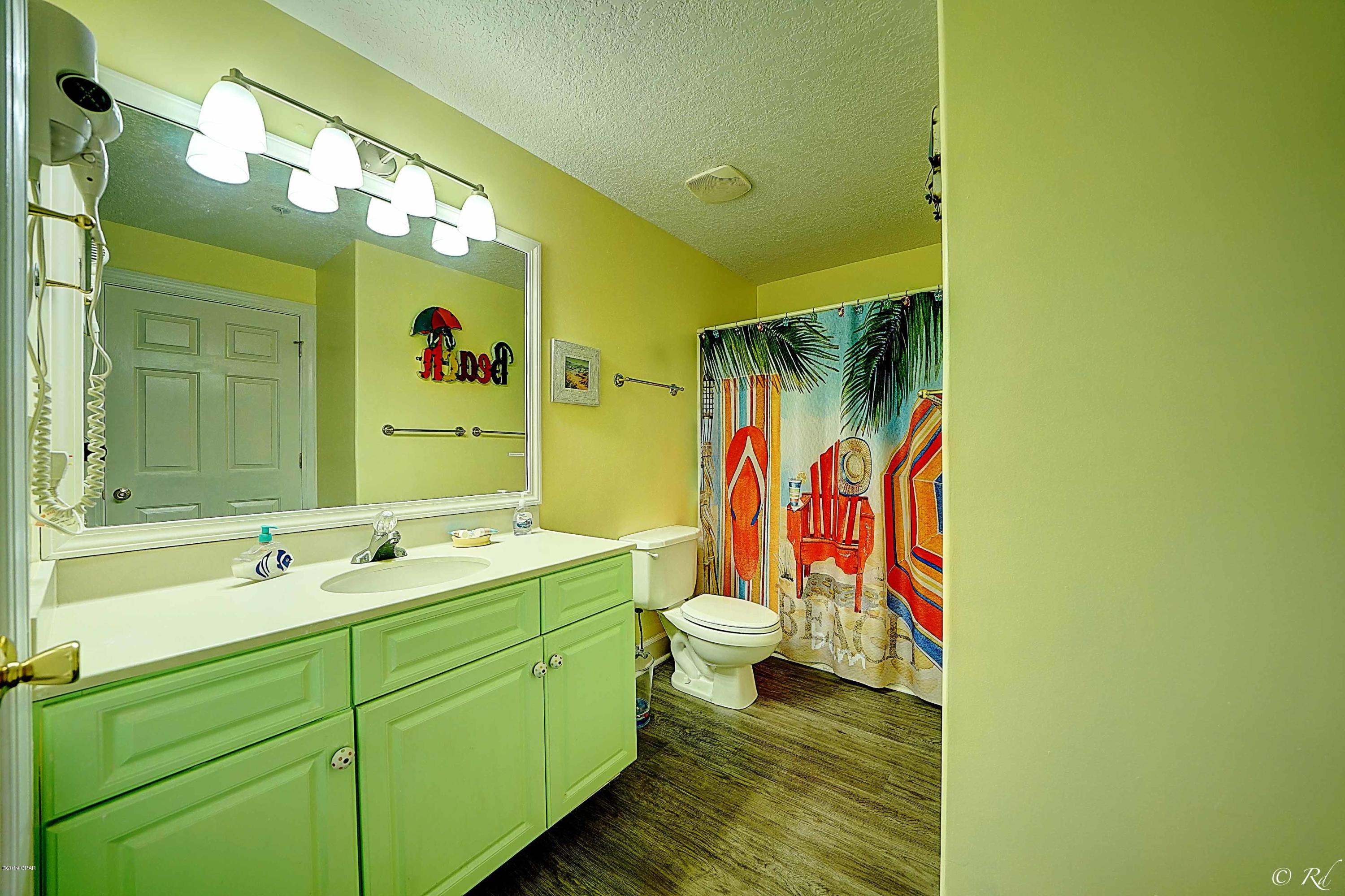 Twin Palms Resort - Residential