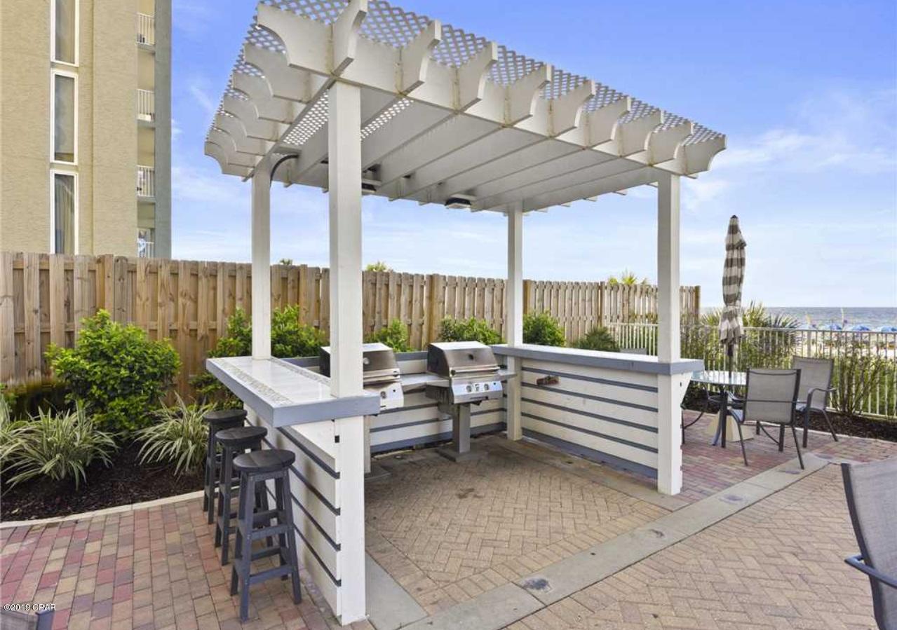 Twin Palms Resort - Residential