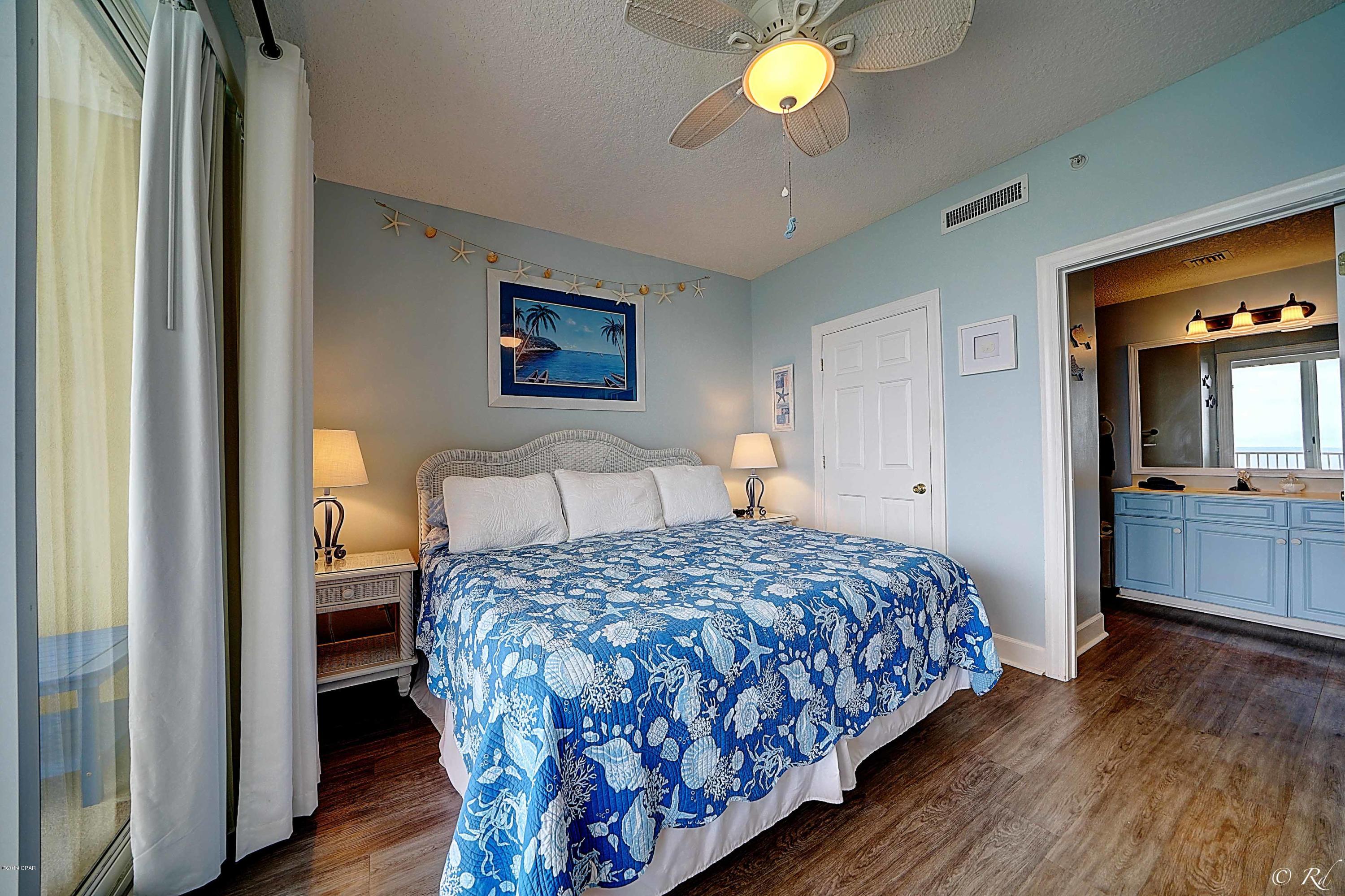 Twin Palms Resort - Residential