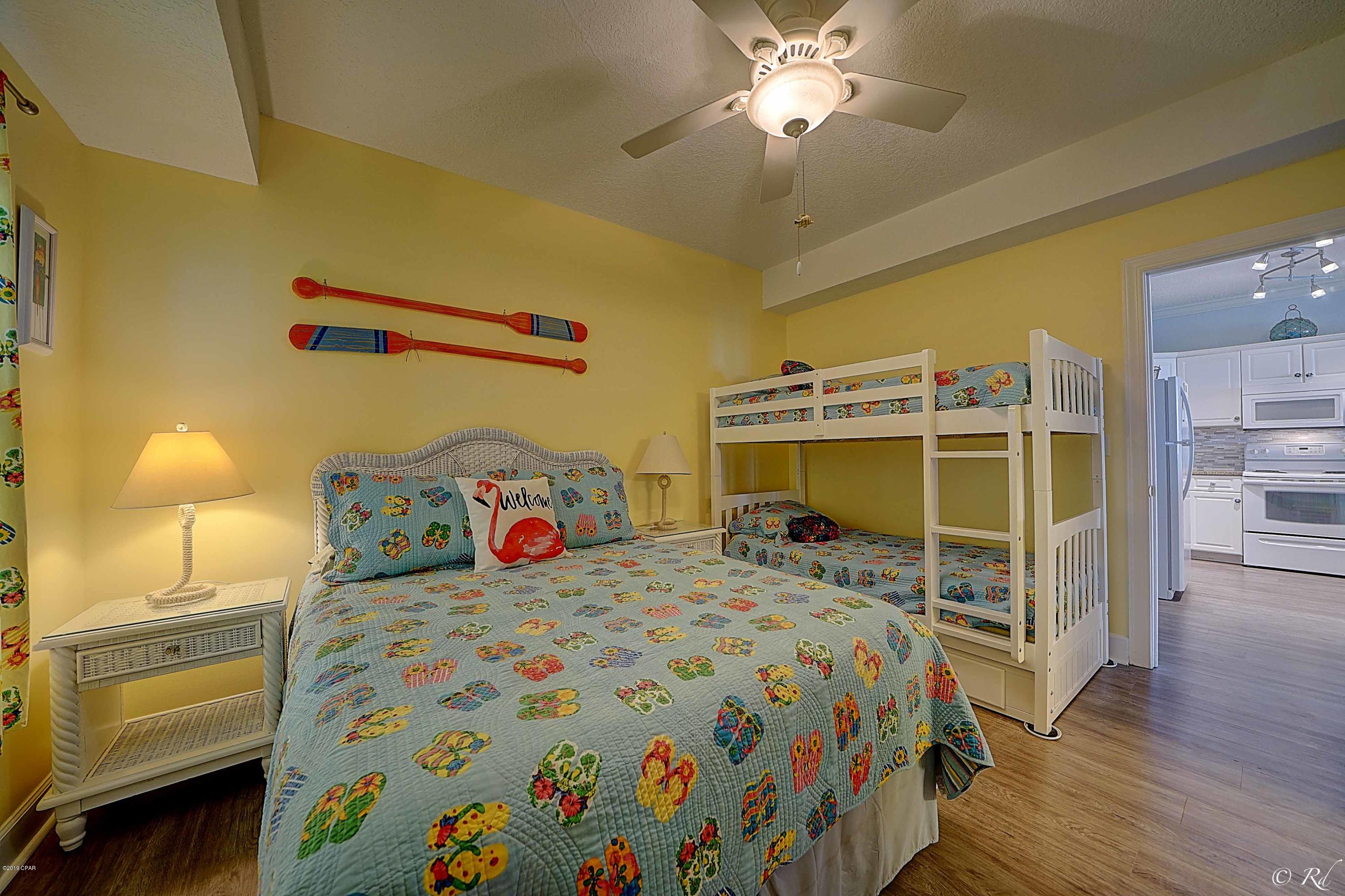 Twin Palms Resort - Residential