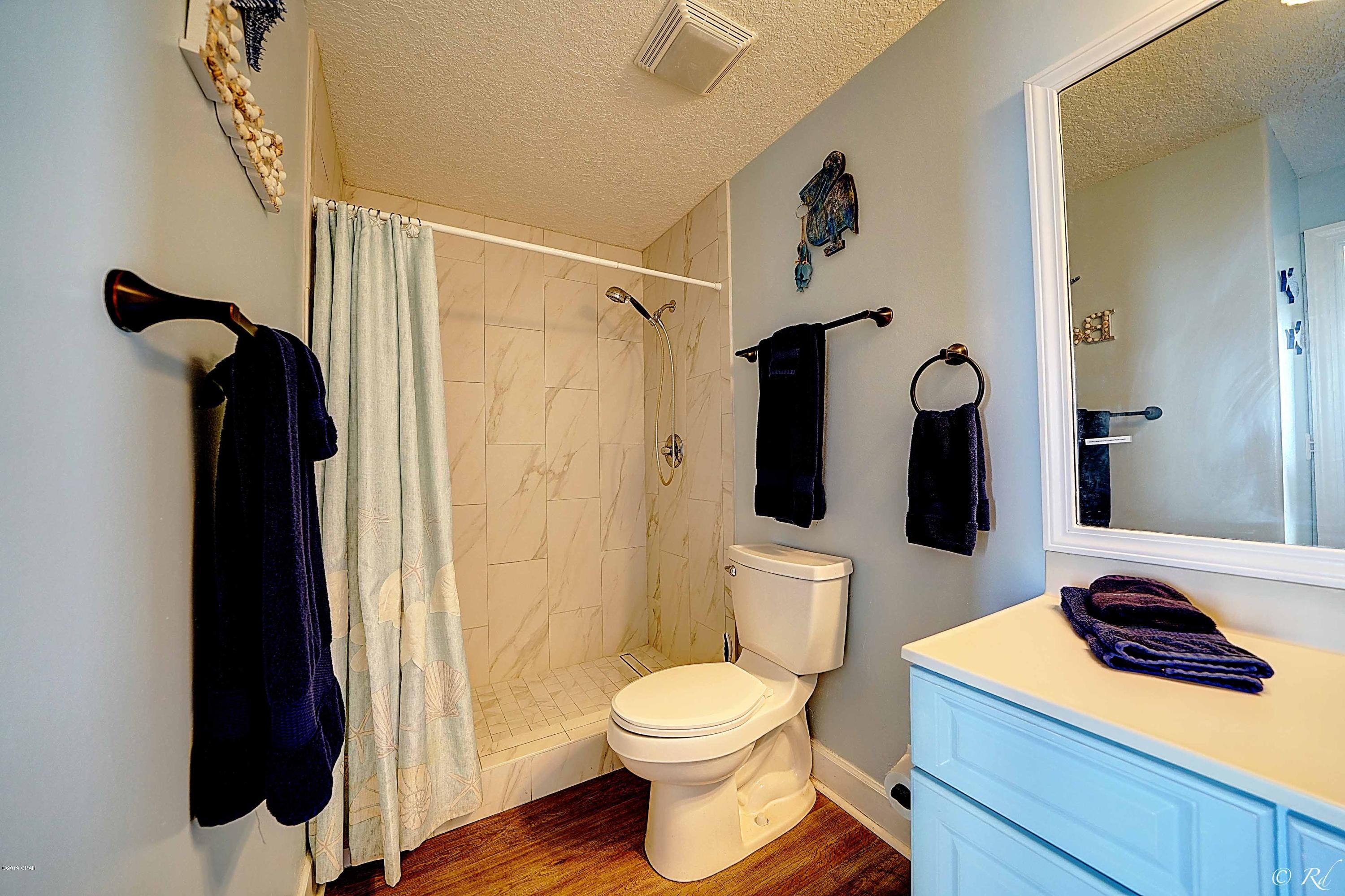 Twin Palms Resort - Residential