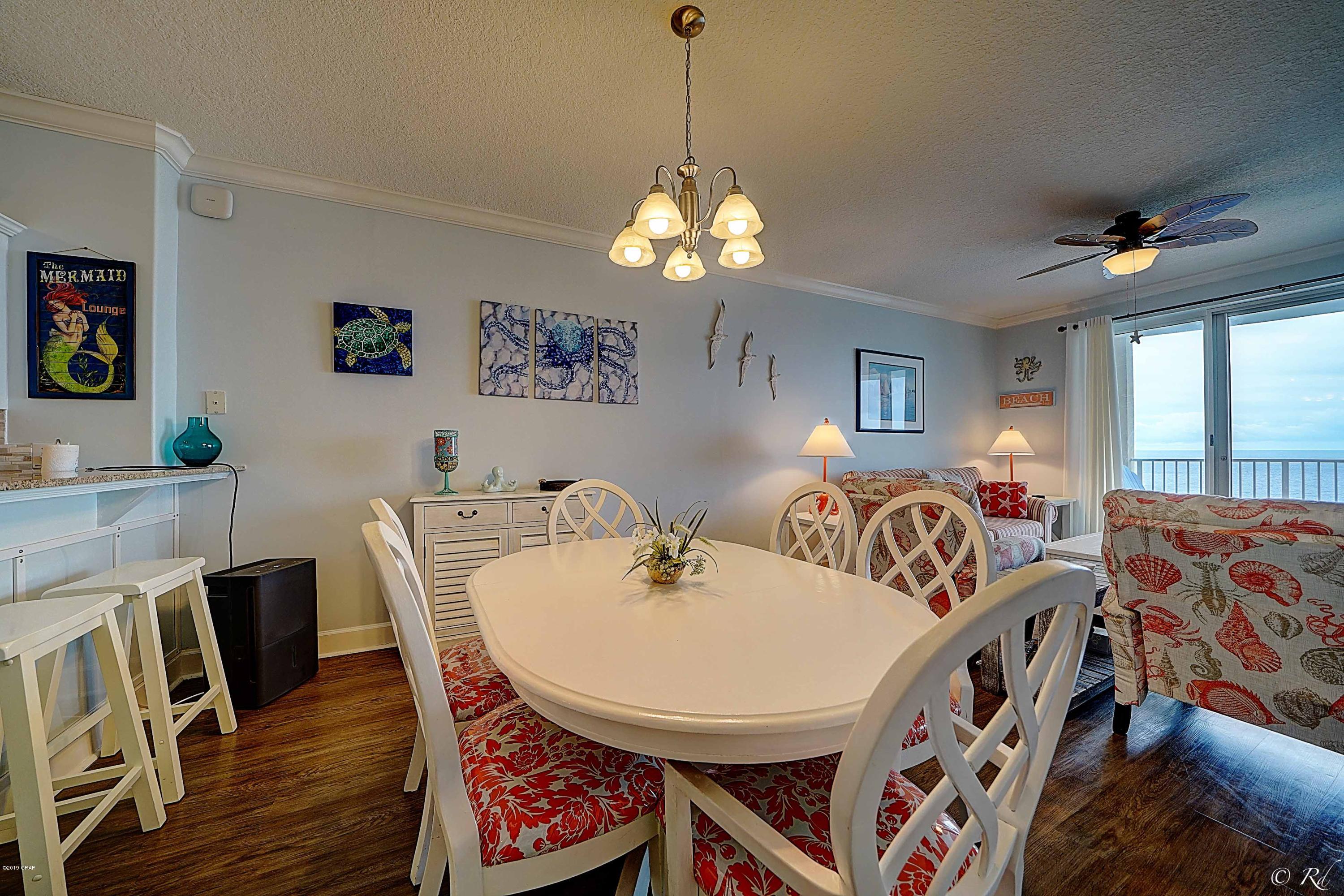 Twin Palms Resort - Residential