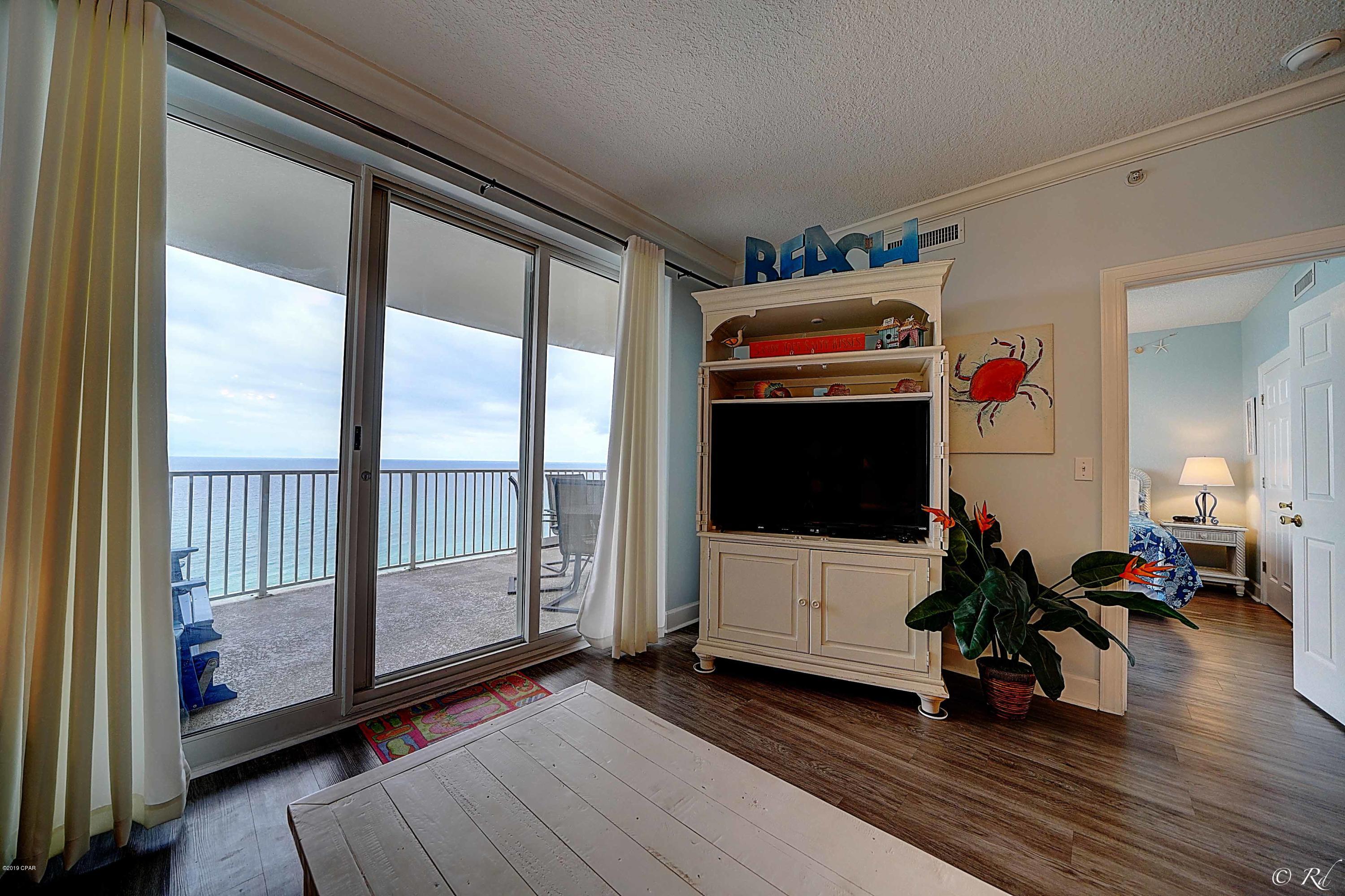 Twin Palms Resort - Residential