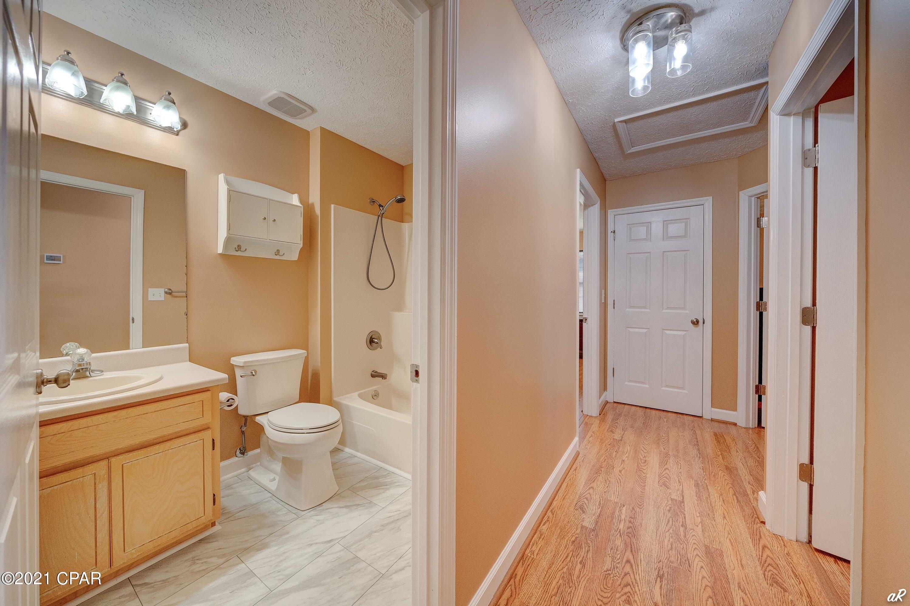 Rolling Hills - Residential