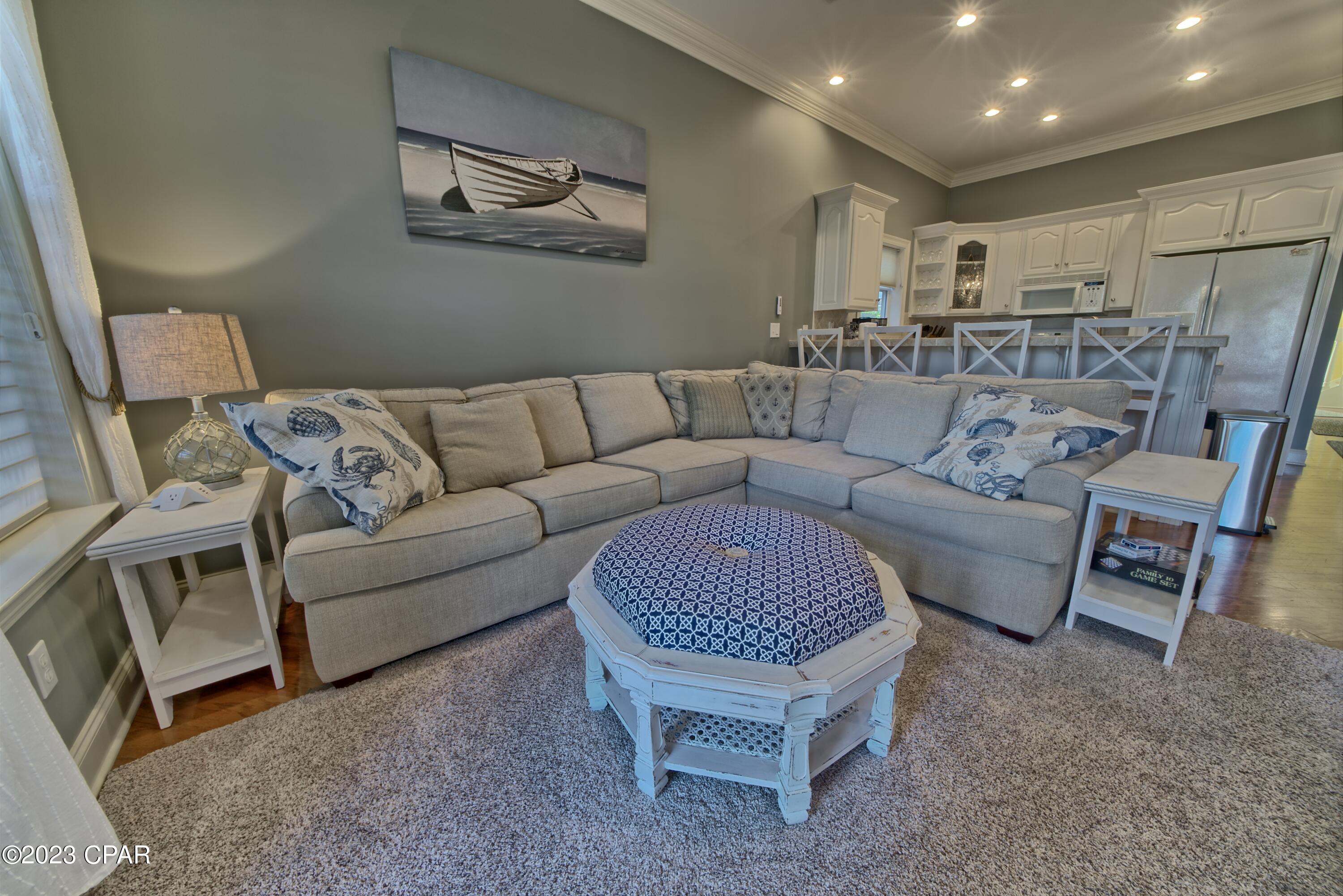 La Valencia Beach Resort - Residential