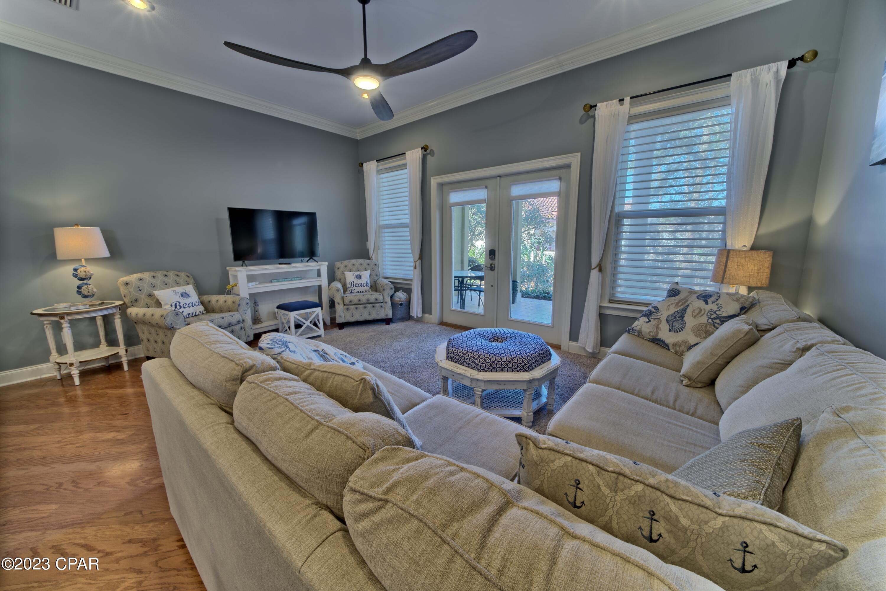 La Valencia Beach Resort - Residential