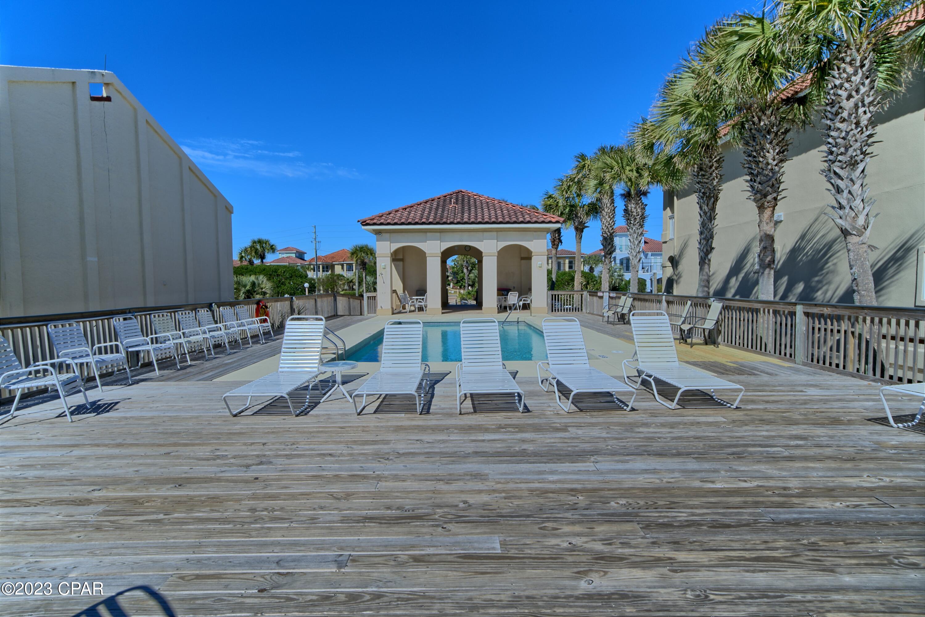 La Valencia Beach Resort - Residential