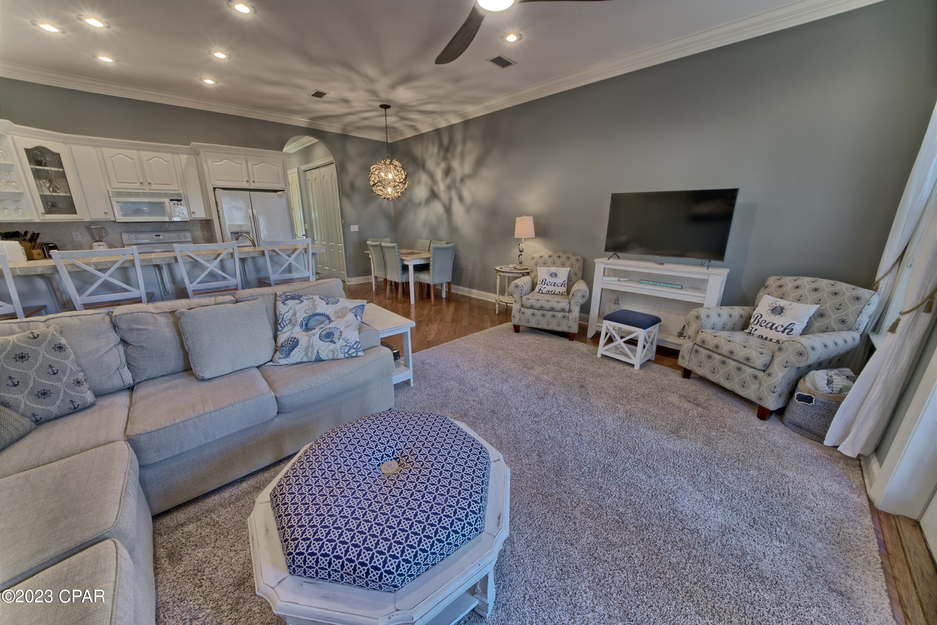 La Valencia Beach Resort - Residential