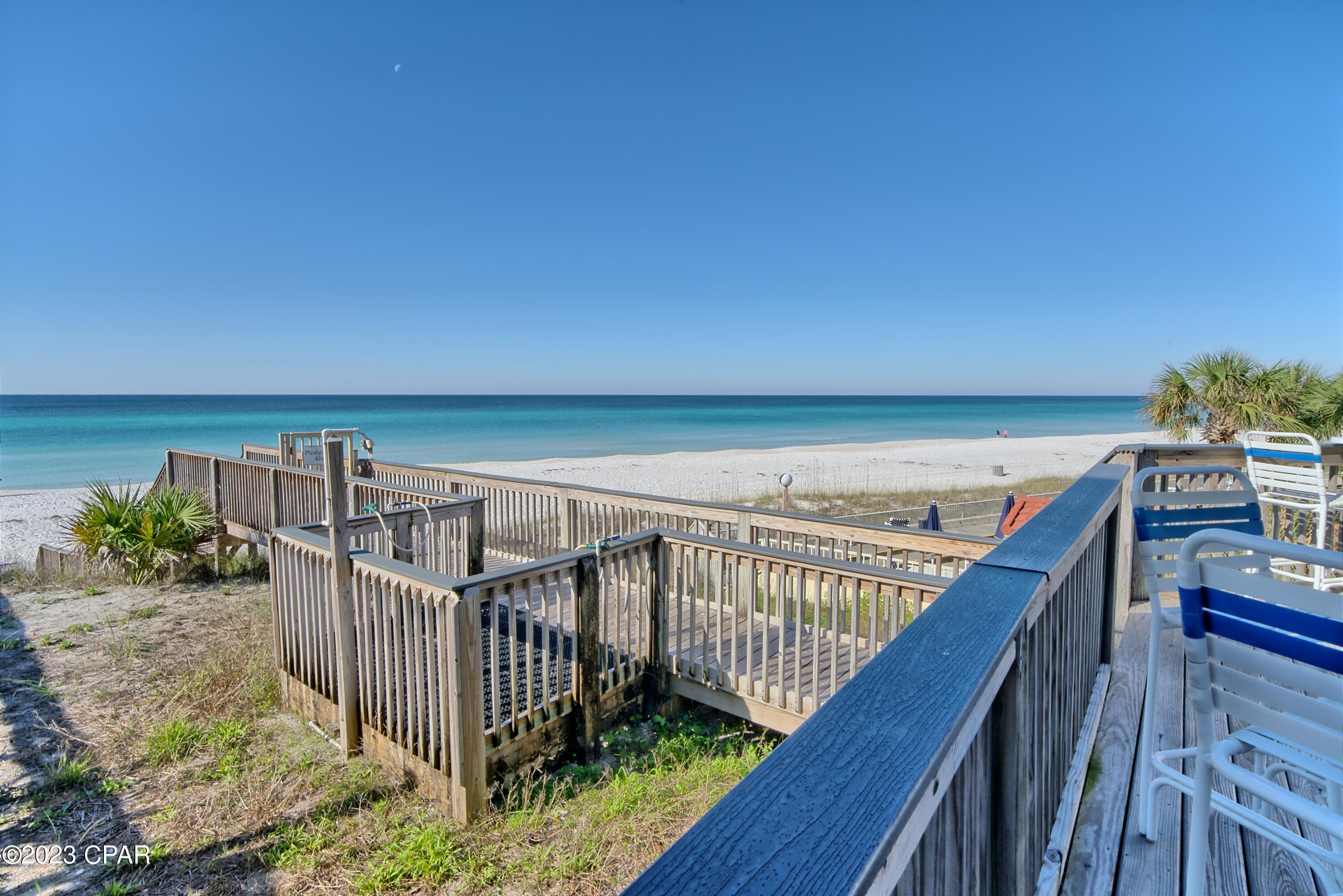 La Valencia Beach Resort - Residential