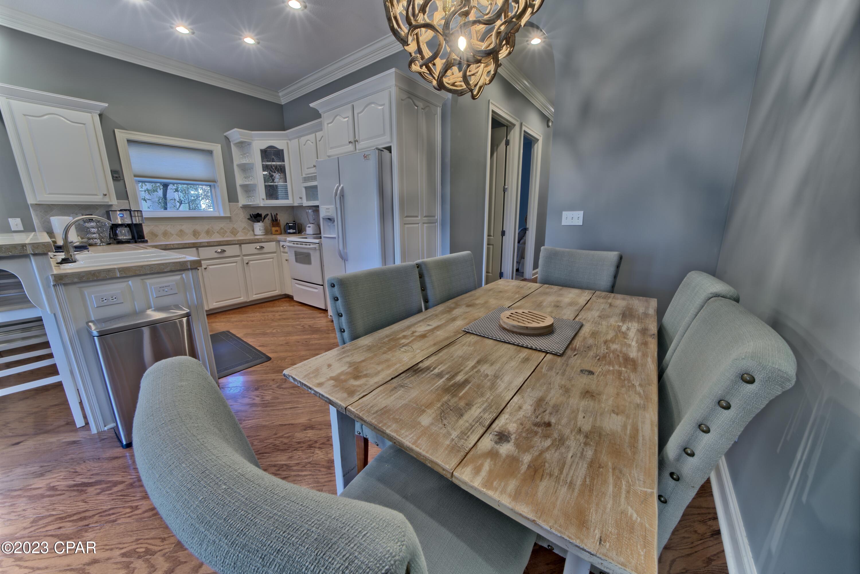 La Valencia Beach Resort - Residential