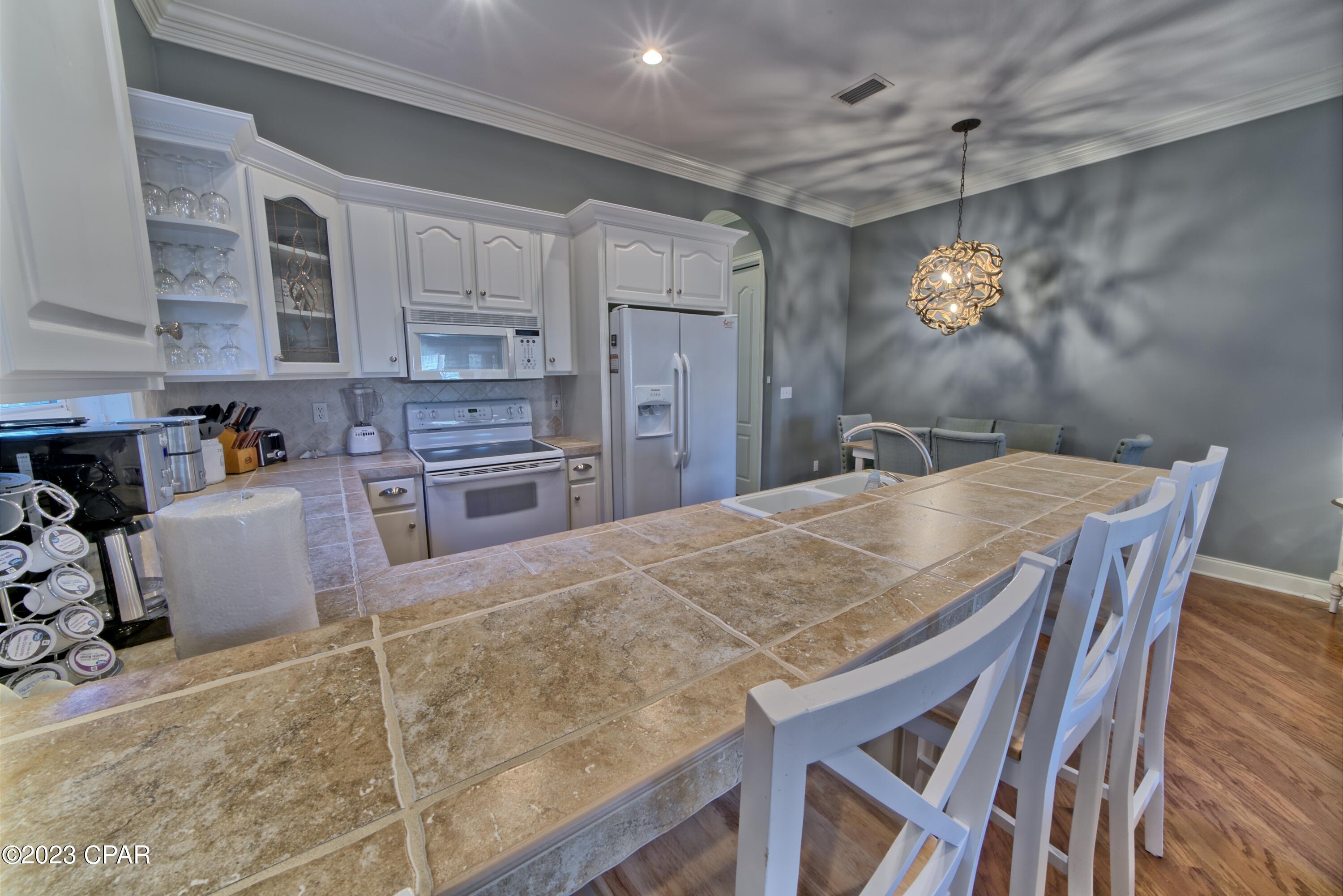 La Valencia Beach Resort - Residential