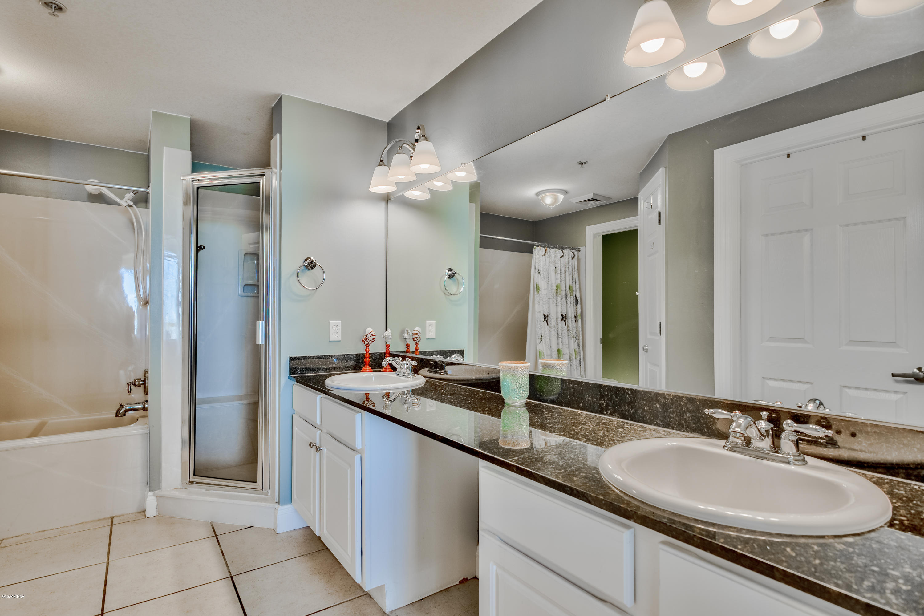 Calypso Towers I - Residential