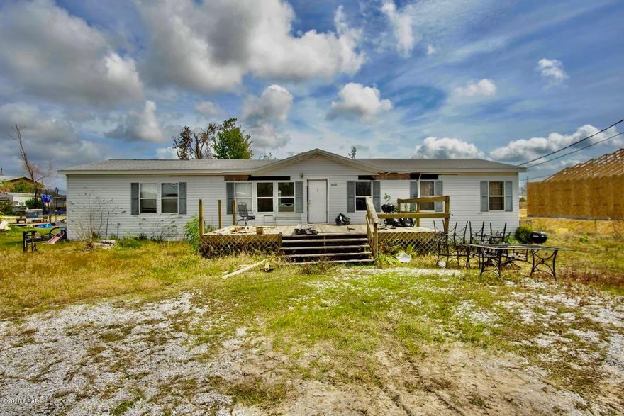 You don't want to miss your opportunity to own this affordable 3 bedroom 2 bathroom home located close to schools, shopping and dining. With over 1,700 sq.ft of ample space you'll enjoy the perfect setting for relaxing or entertaining. For more information or to schedule a showing call today!