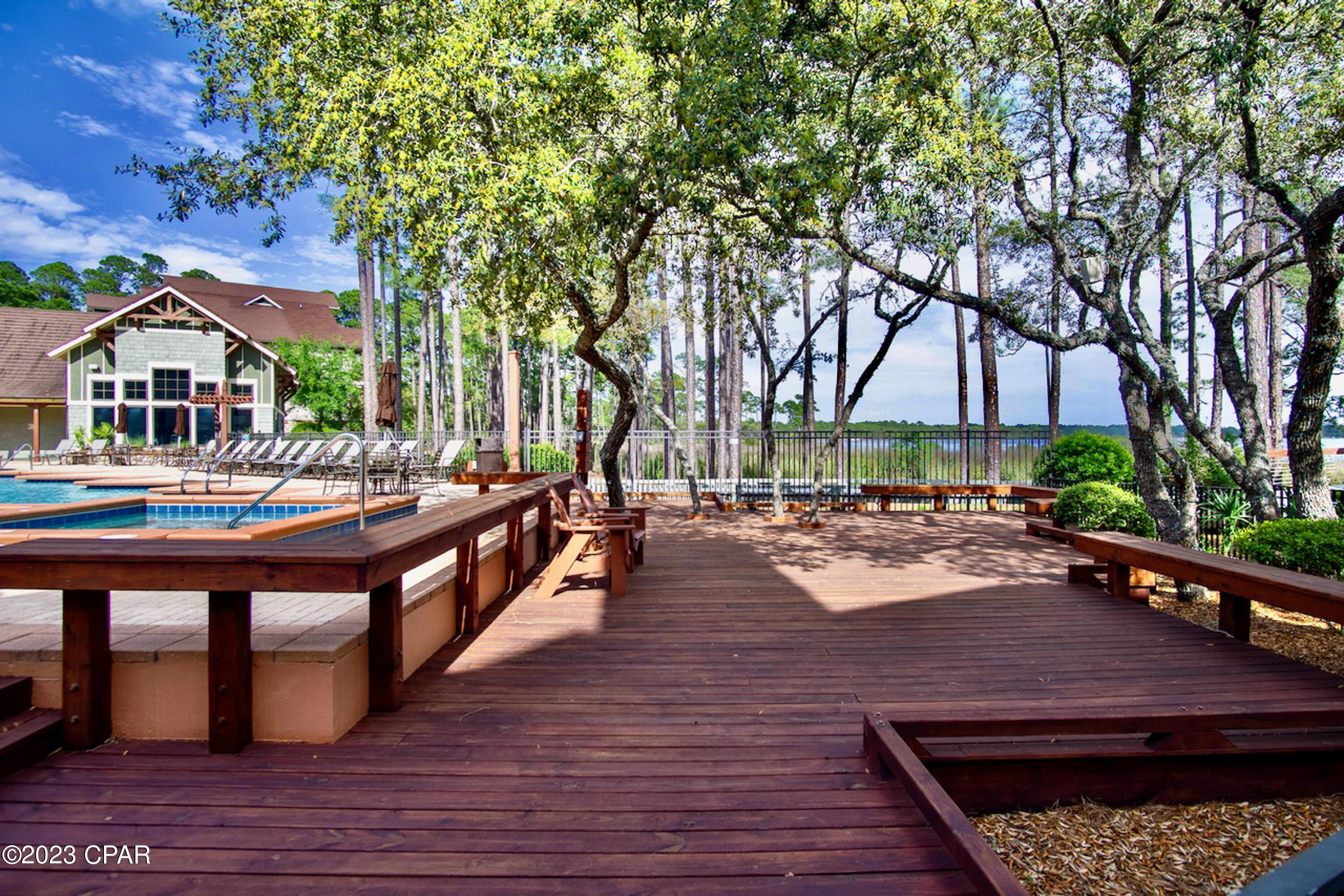 The Courts At Wild Heron - Residential