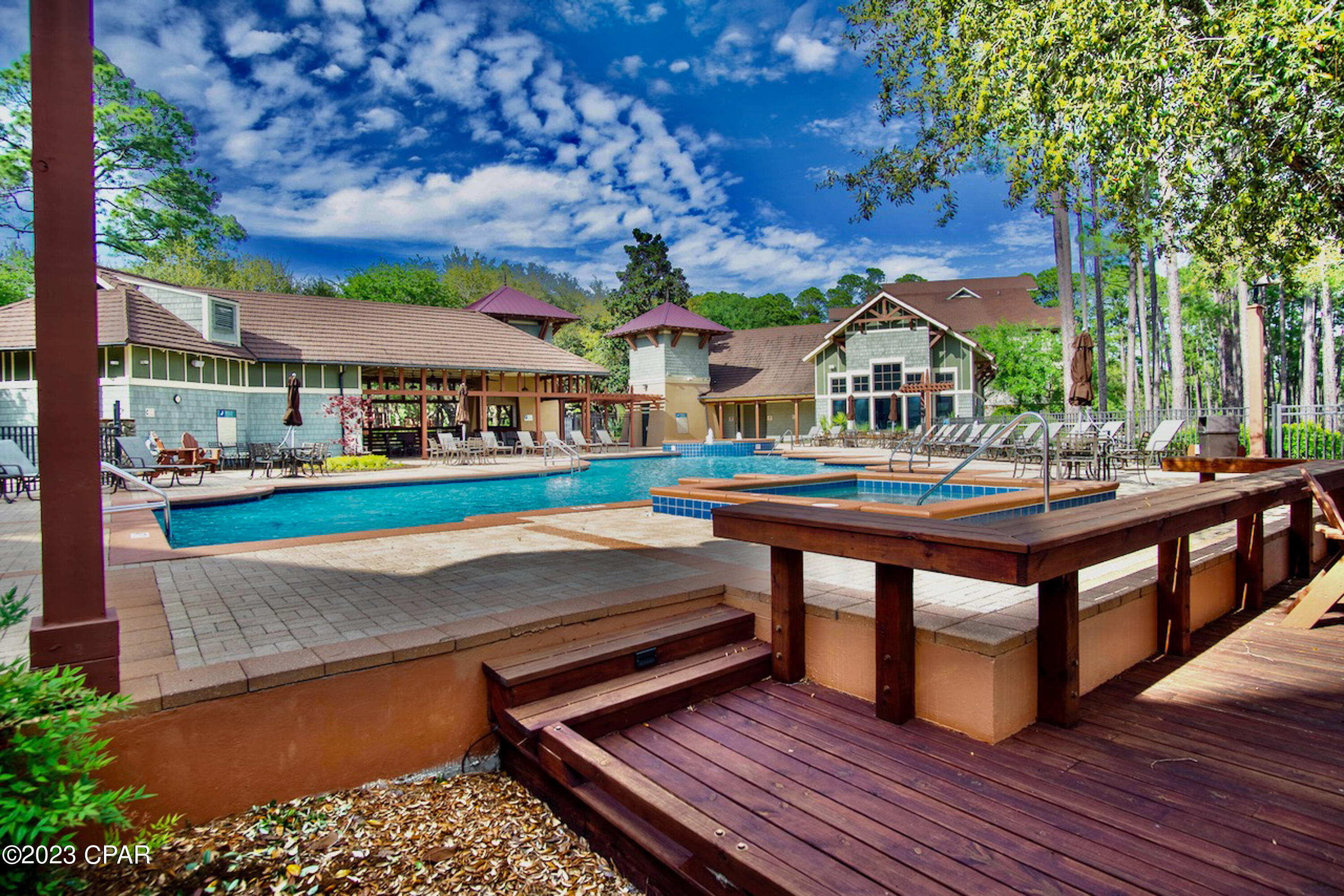 The Courts At Wild Heron - Residential