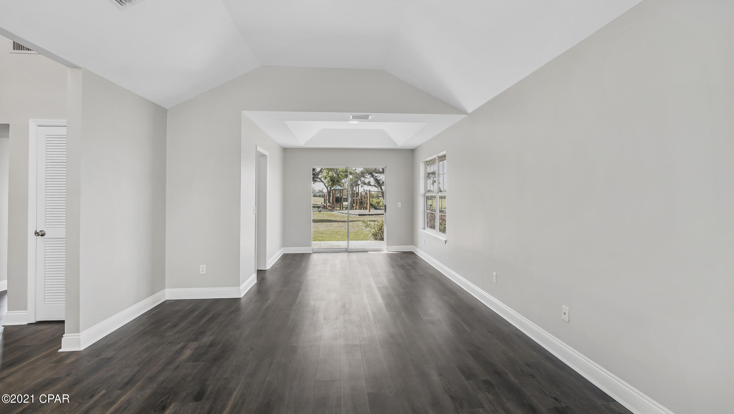 Country Club Harbour Estates - Residential