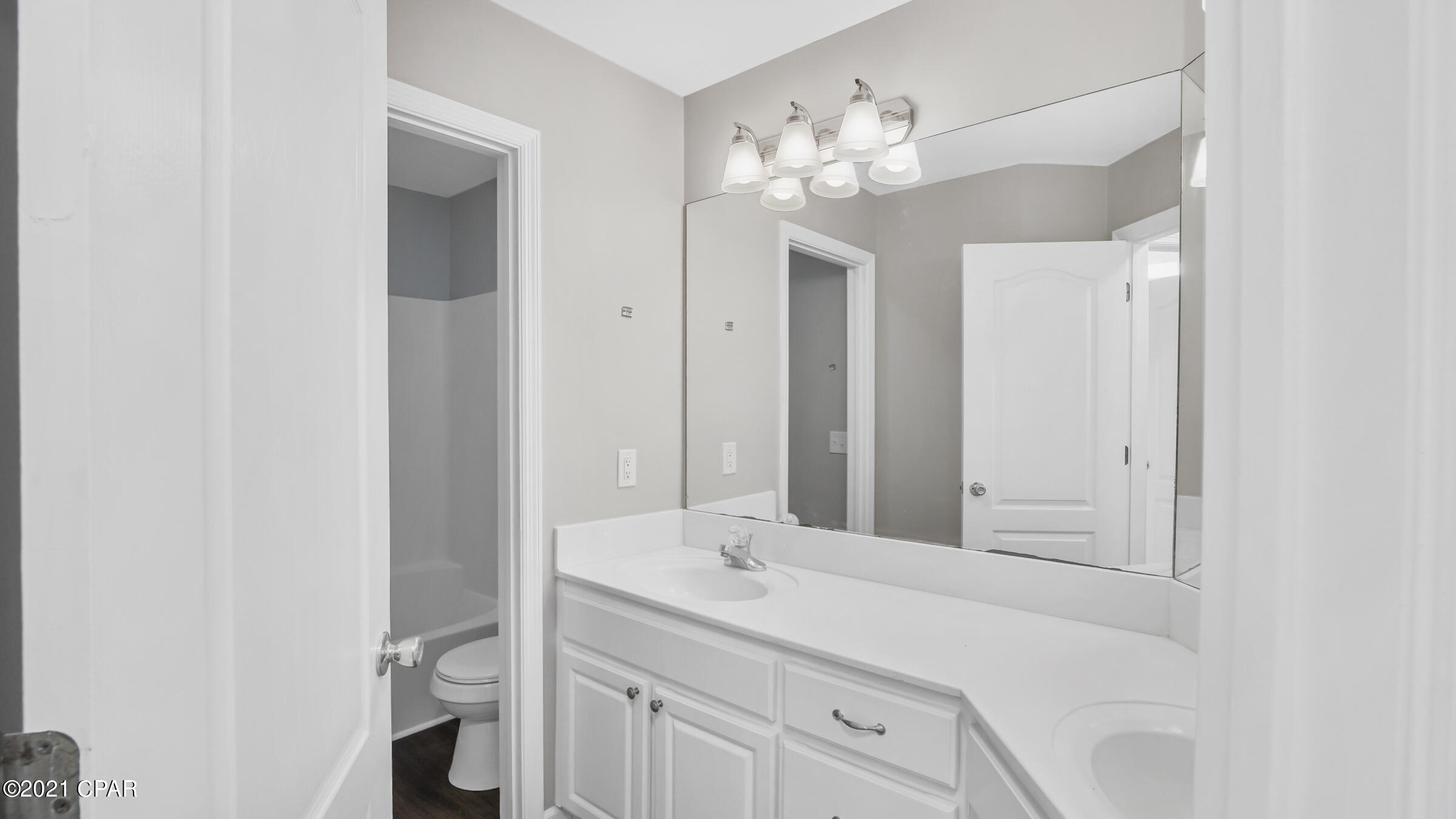 Country Club Harbour Estates - Residential