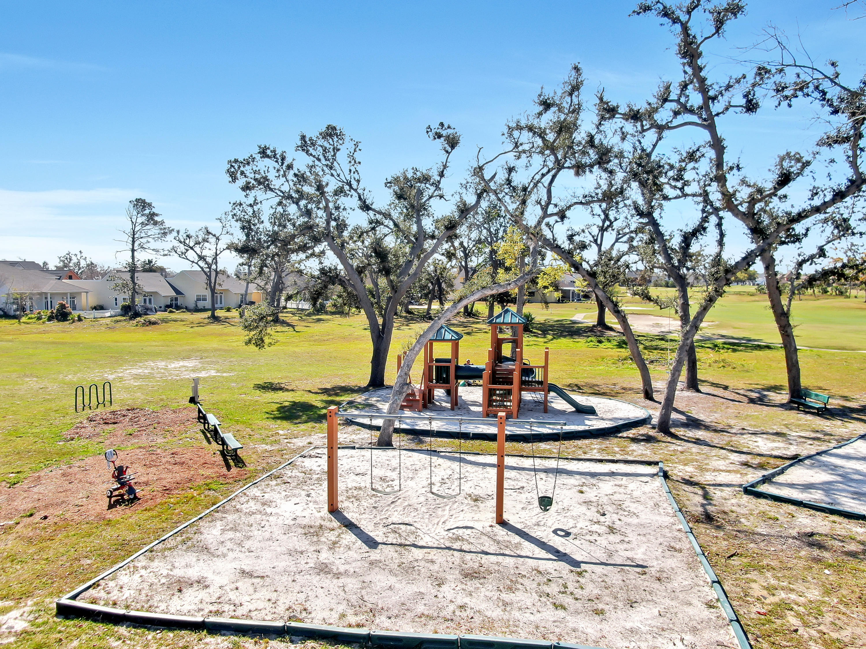 Country Club Harbour Estates - Residential