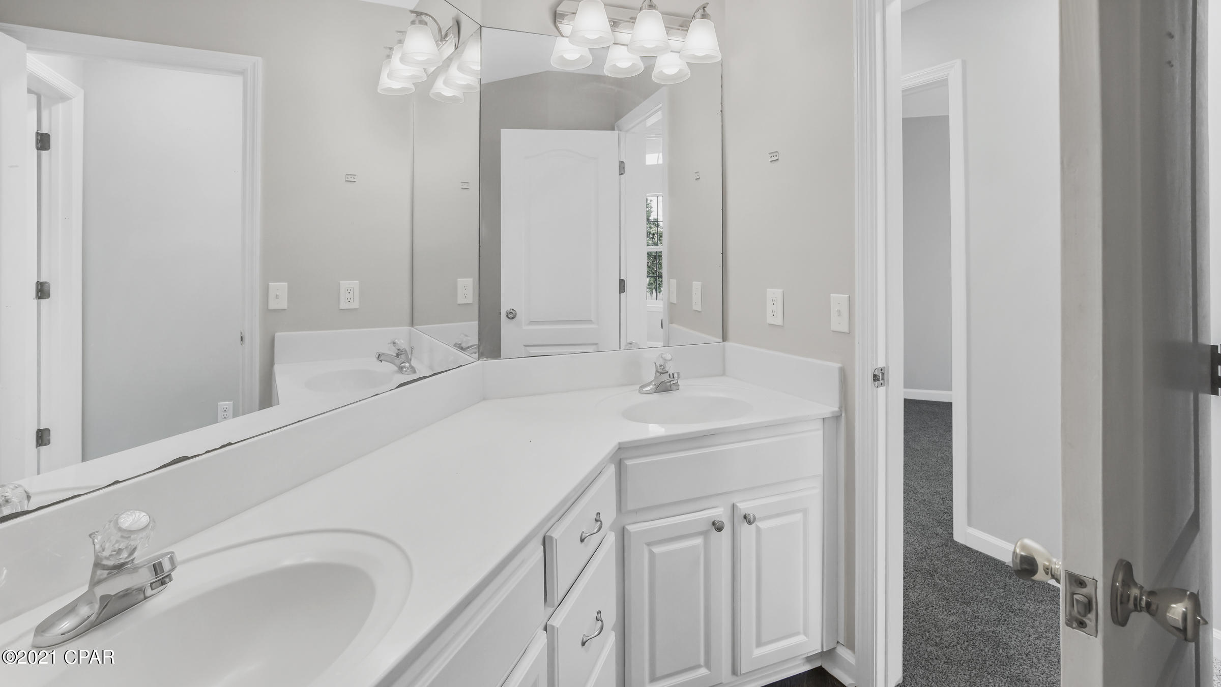 Country Club Harbour Estates - Residential