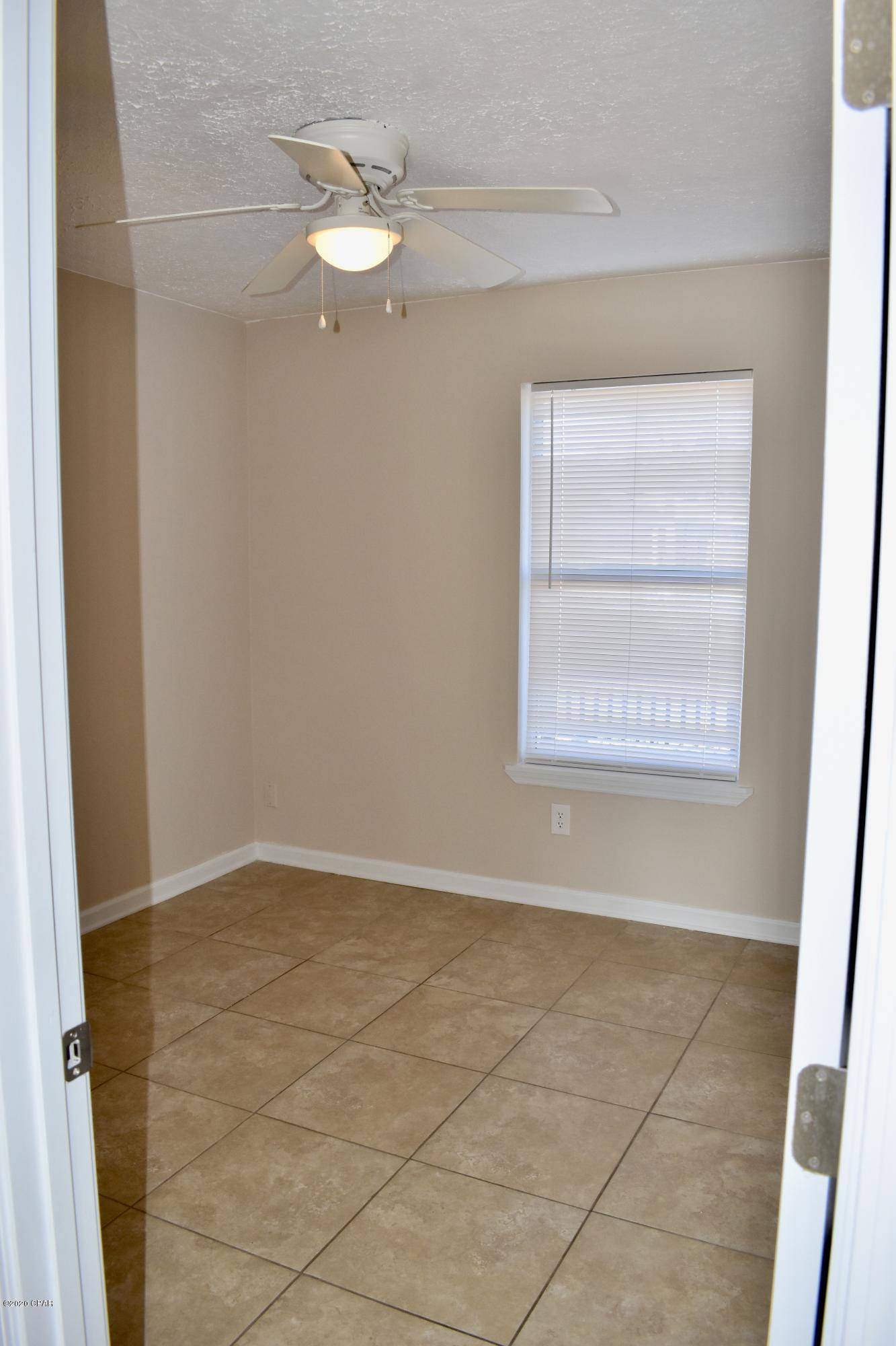 Hutchison's 2nd To Bahama Bch - Residential