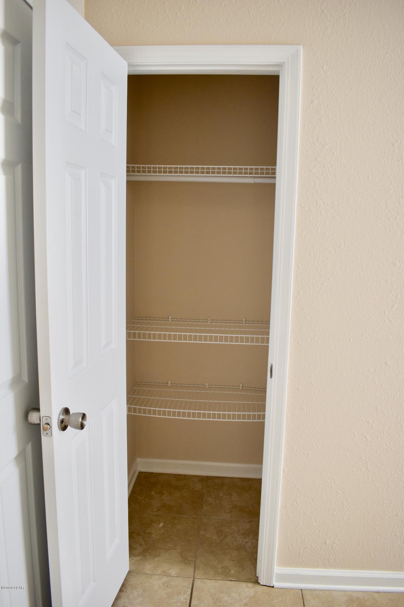 Hutchison's 2nd To Bahama Bch - Residential