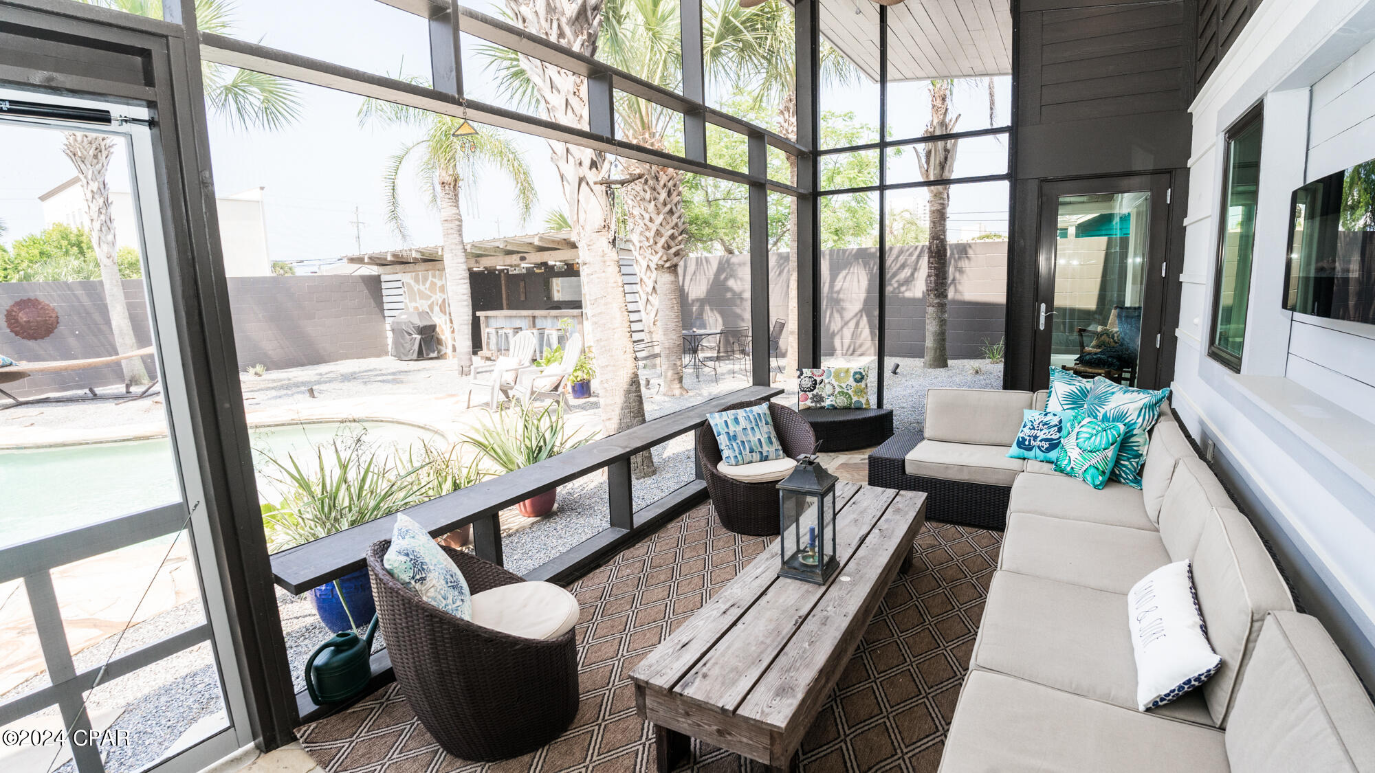 Bid-A-Wee - Residential